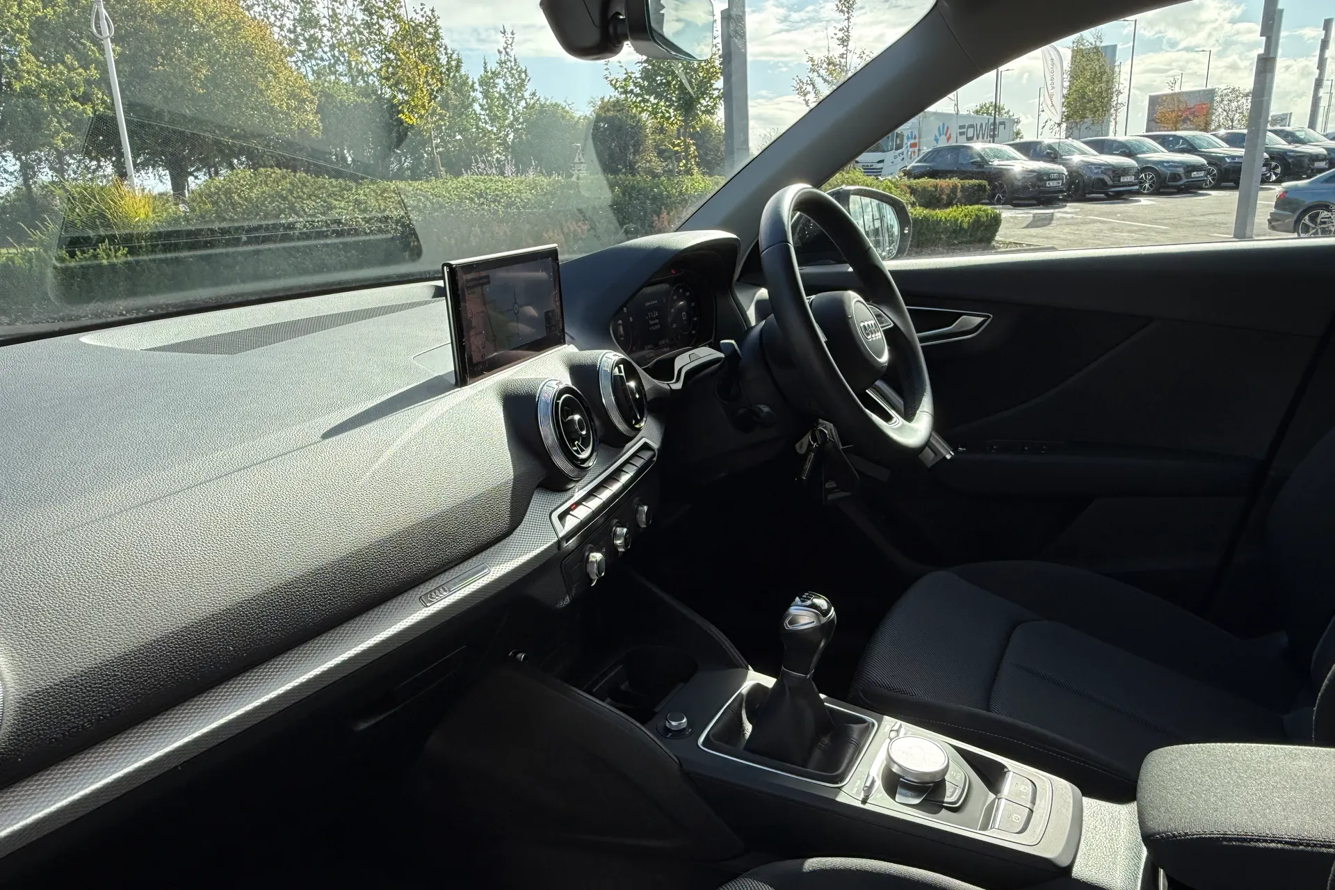 Audi Q2 thumbnail image number 13