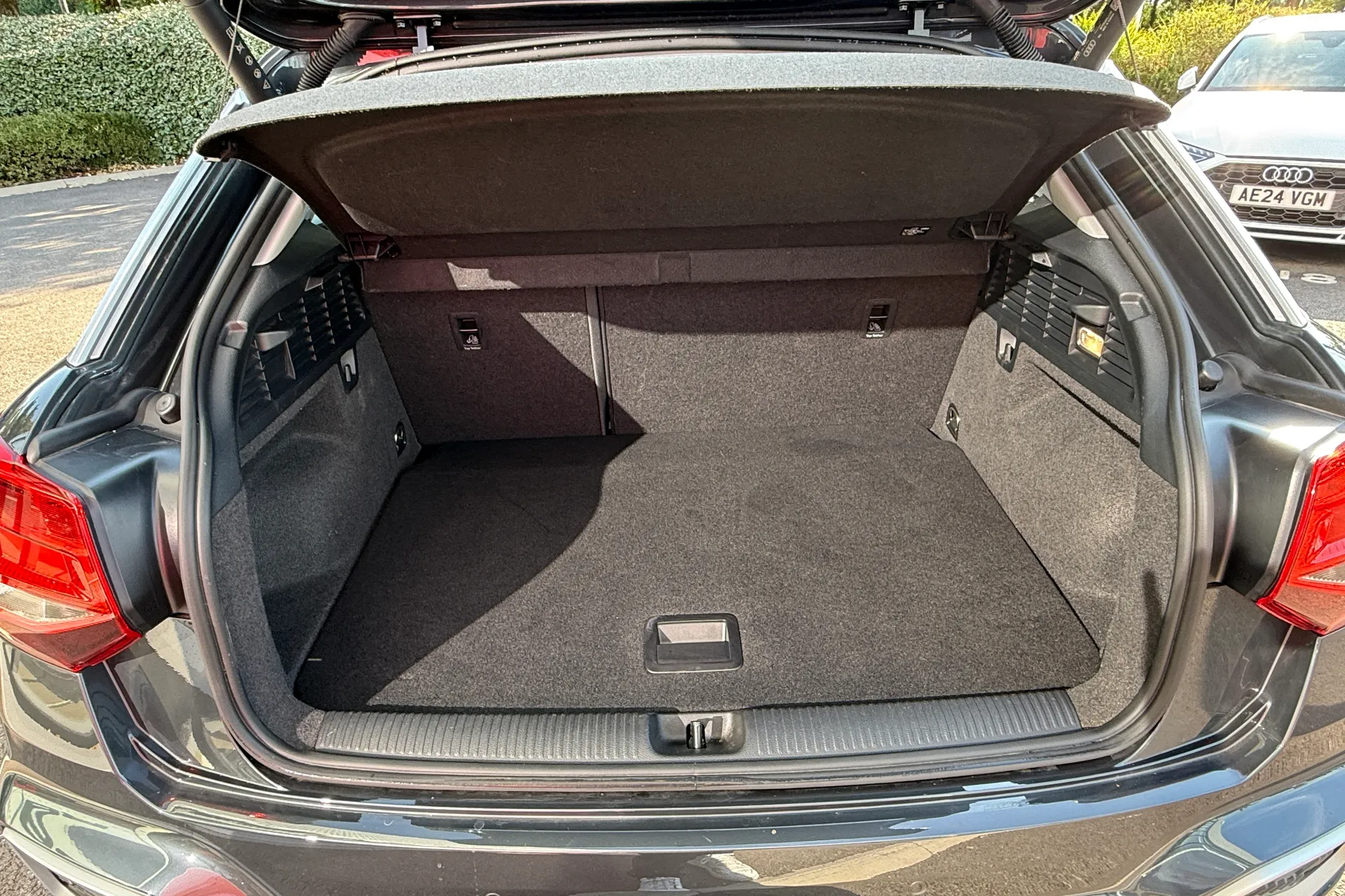 Audi Q2 thumbnail image number 42