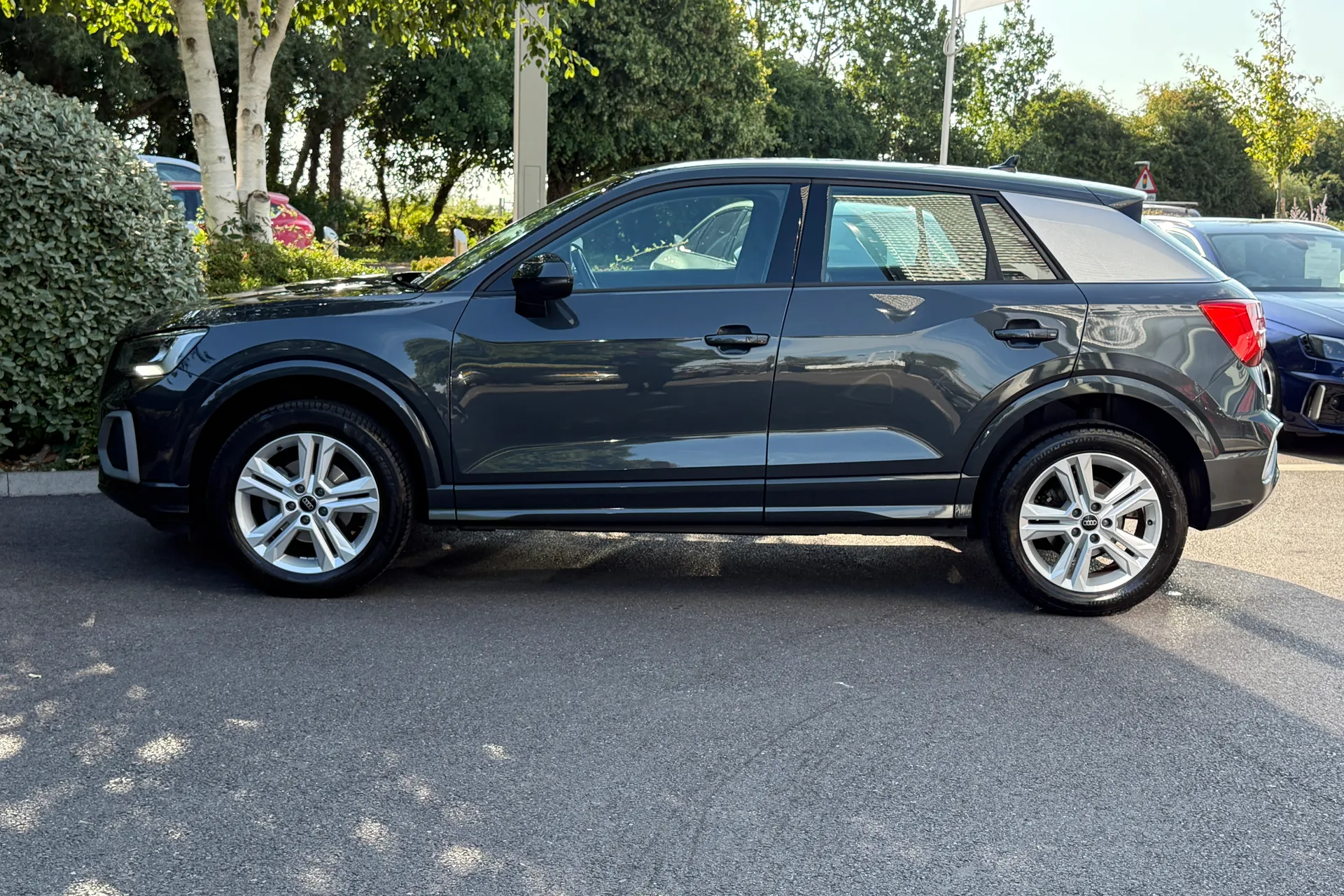 Audi Q2 thumbnail image number 19