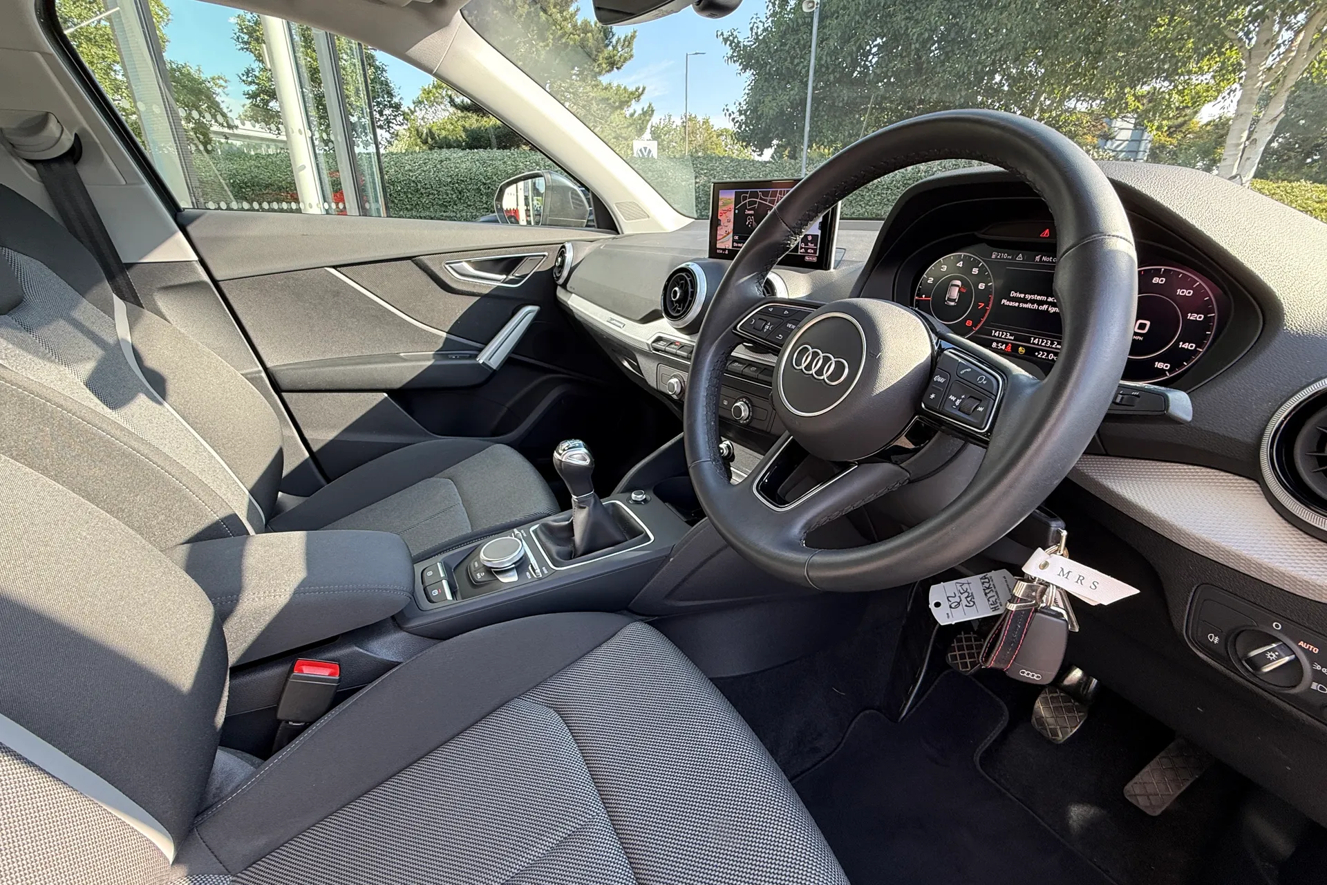 Audi Q2 thumbnail image number 20