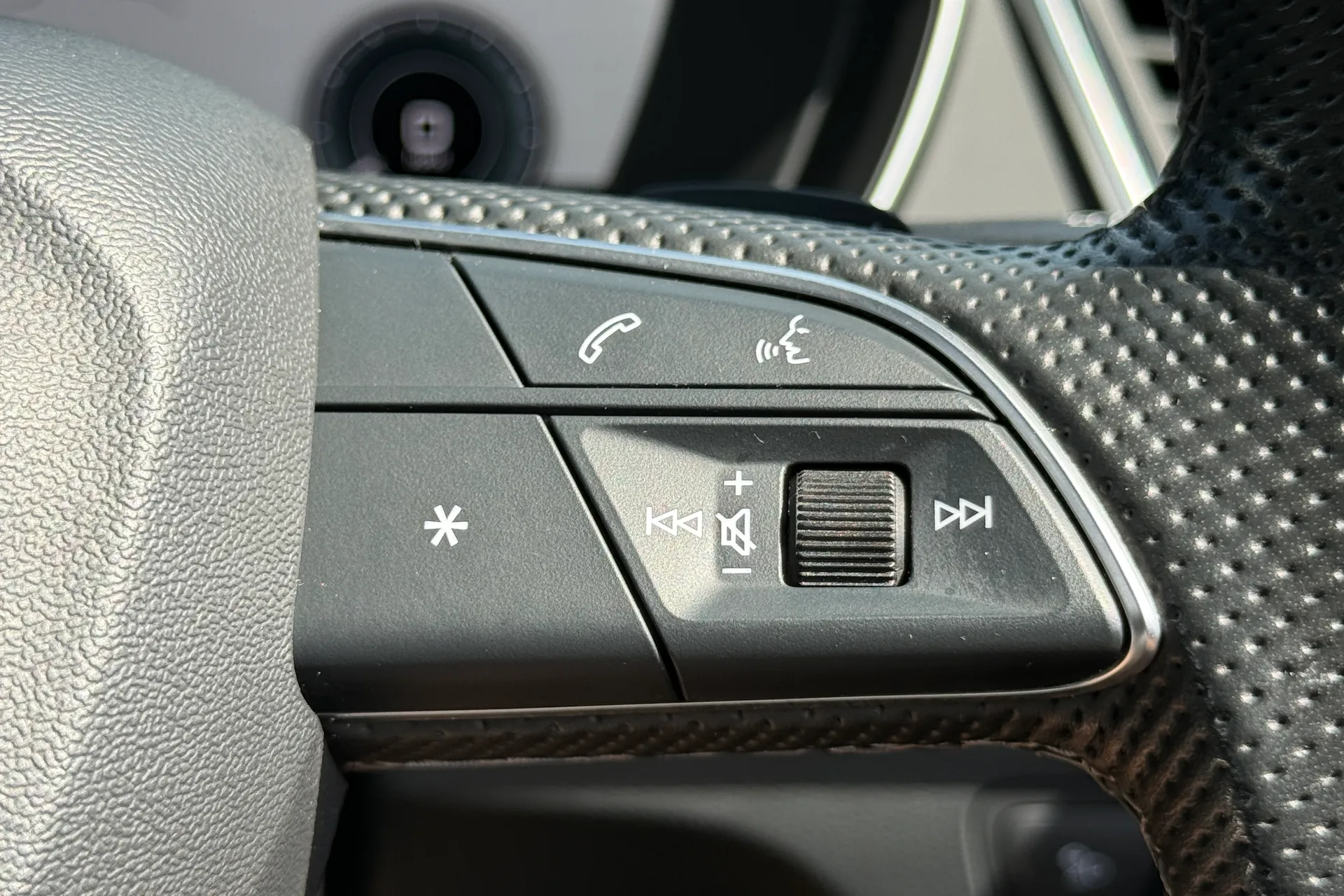 Audi Q5 thumbnail image number 25