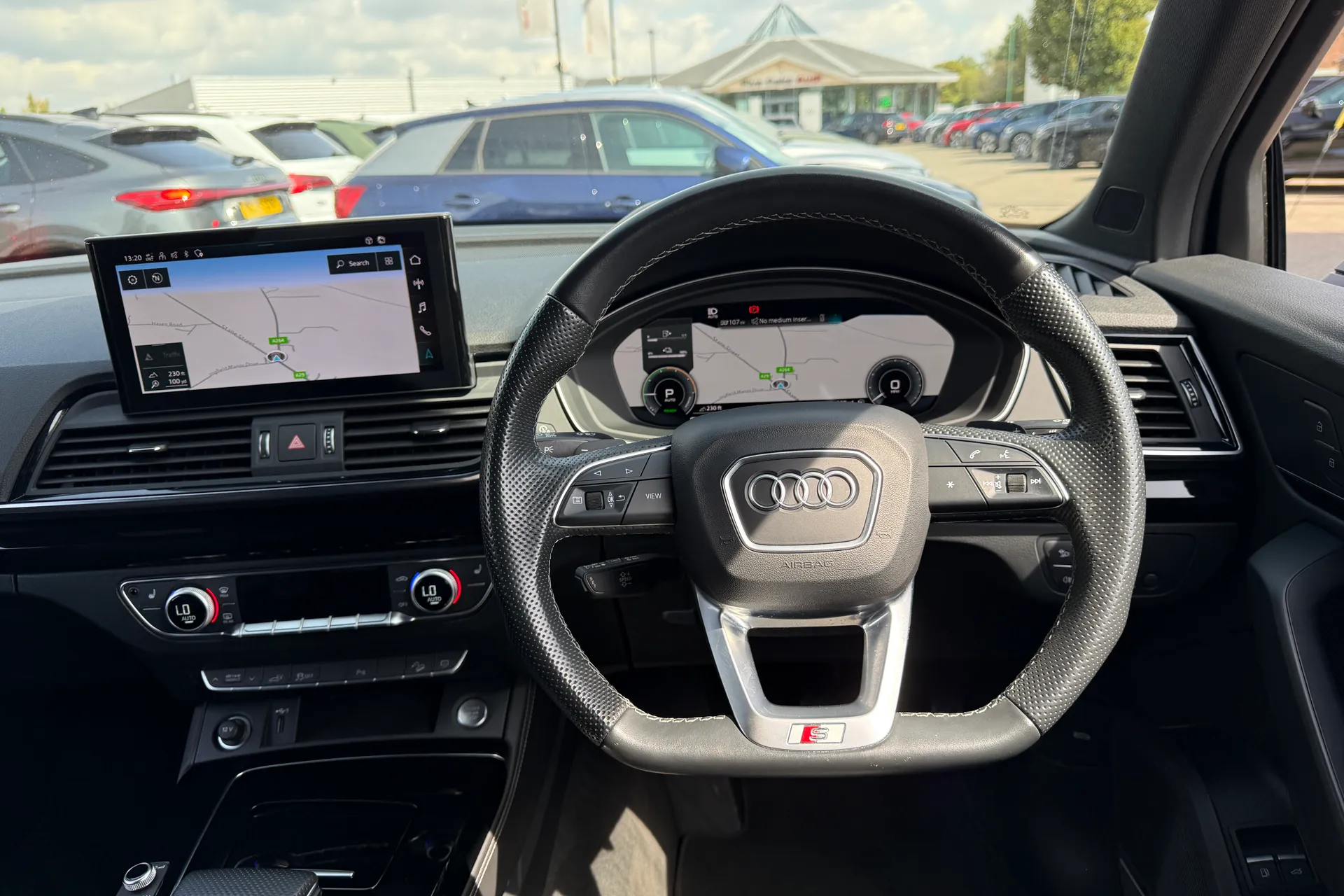 Audi Q5 thumbnail image number 6