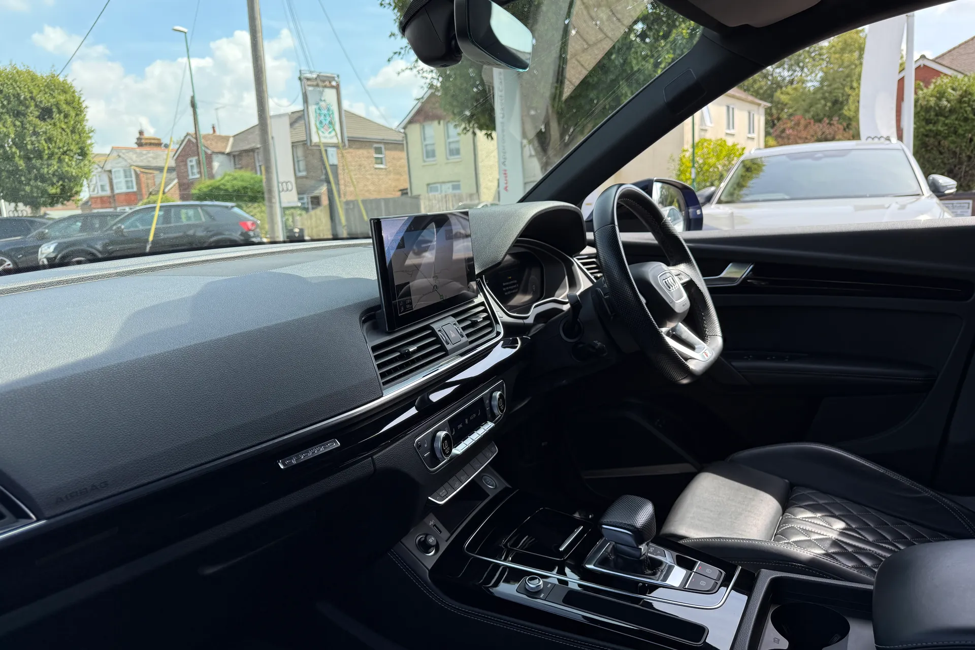 Audi Q5 thumbnail image number 32