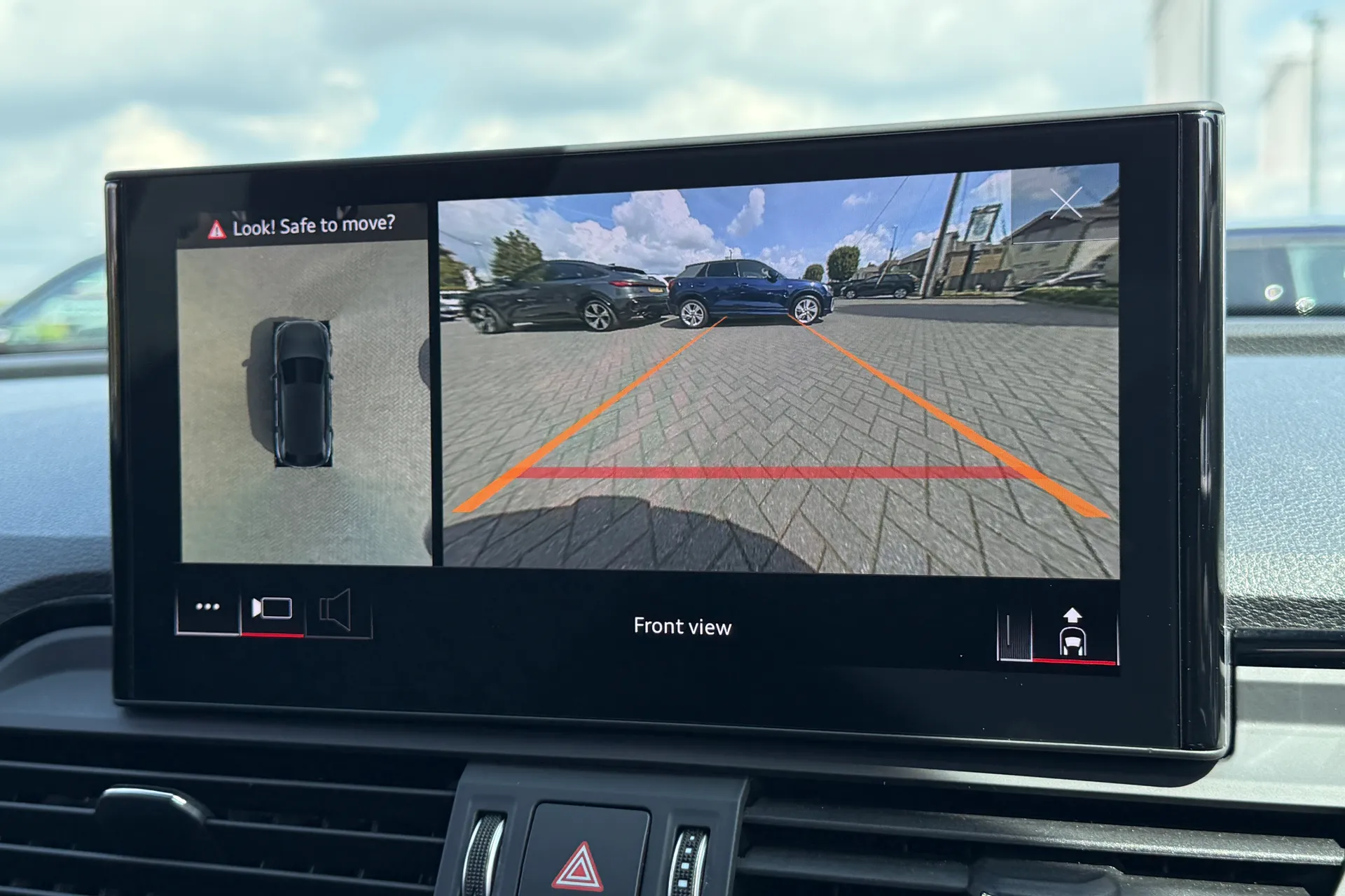 Audi Q5 thumbnail image number 11