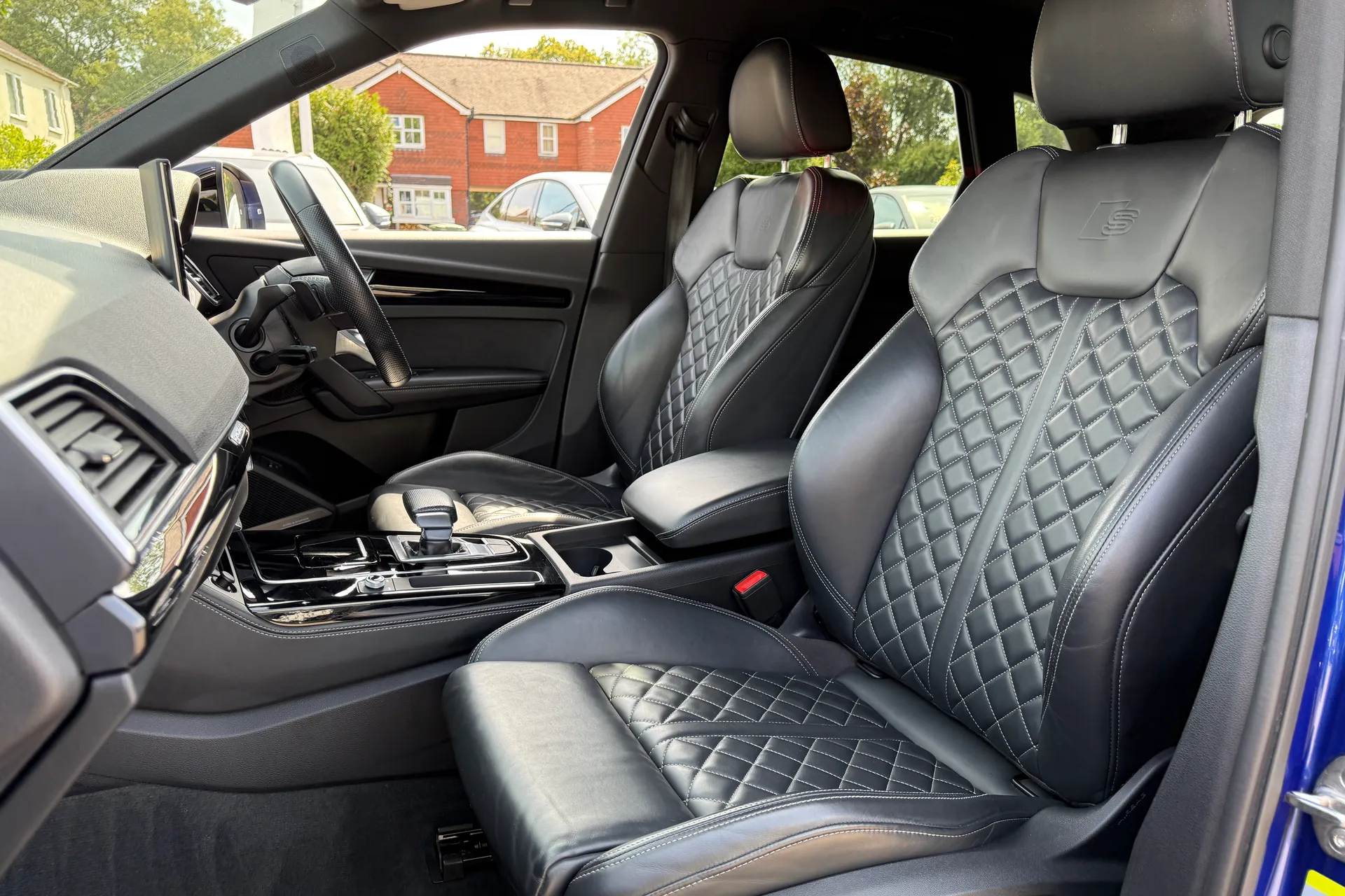 Audi Q5 thumbnail image number 33