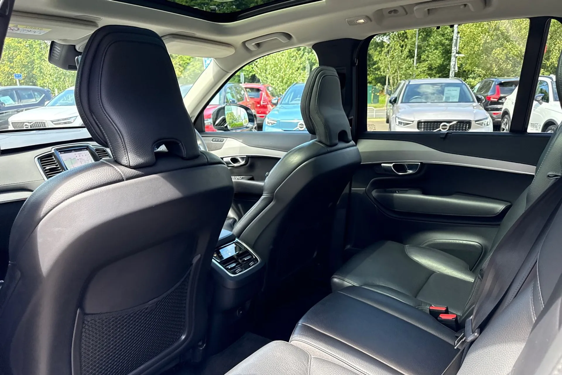 Volvo XC90 thumbnail image number 33