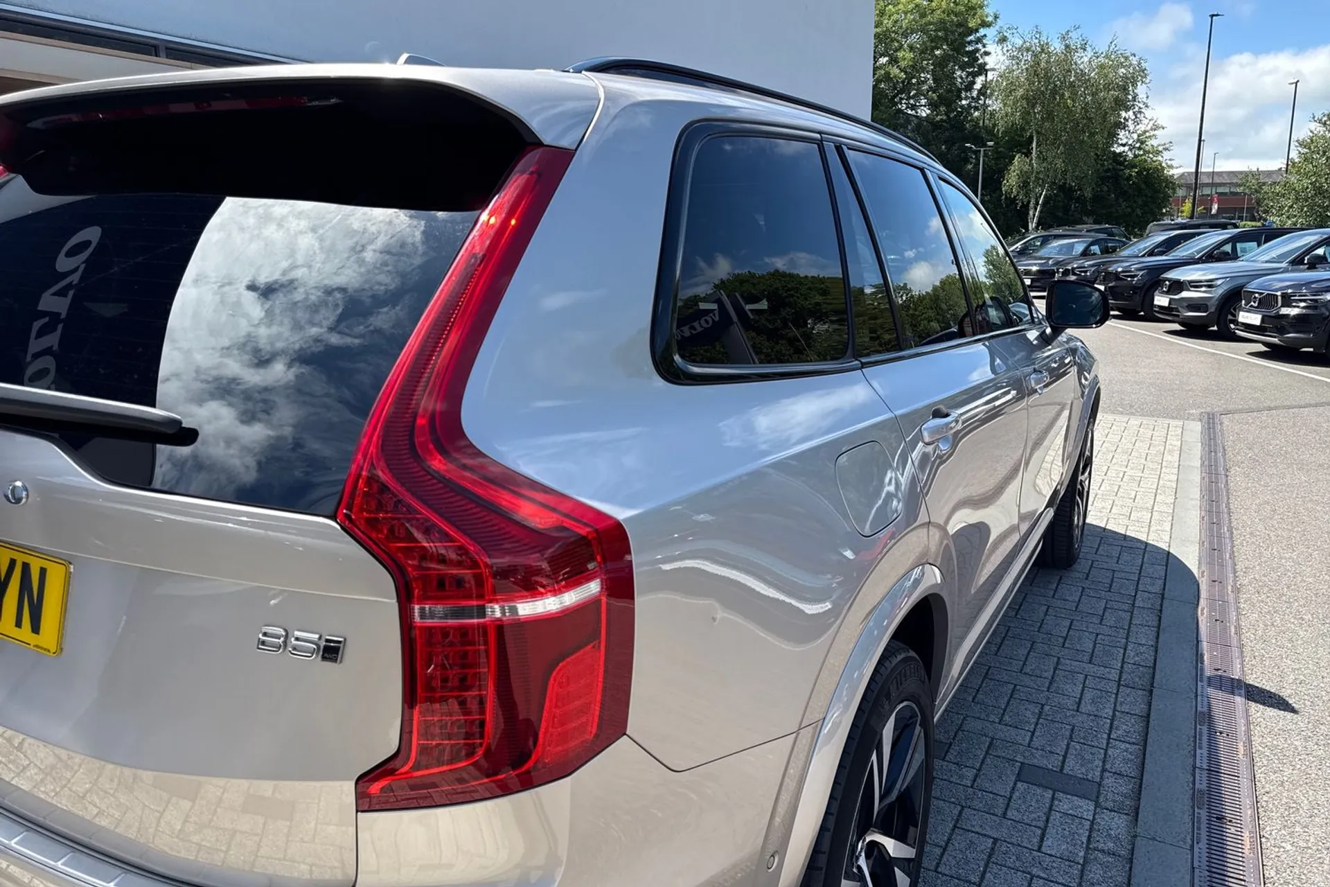 Volvo XC90 thumbnail image number 16
