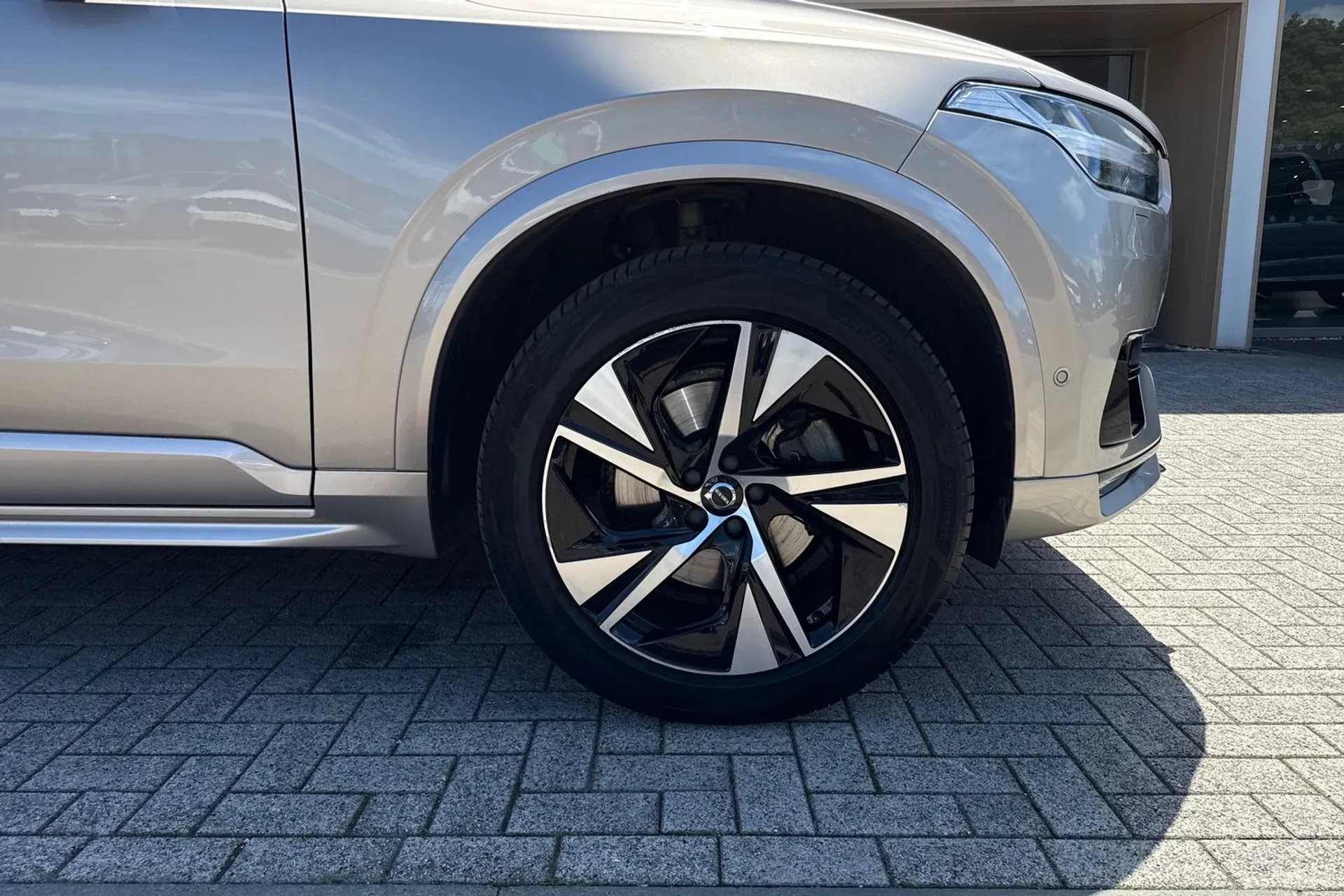 Volvo XC90 thumbnail image number 15