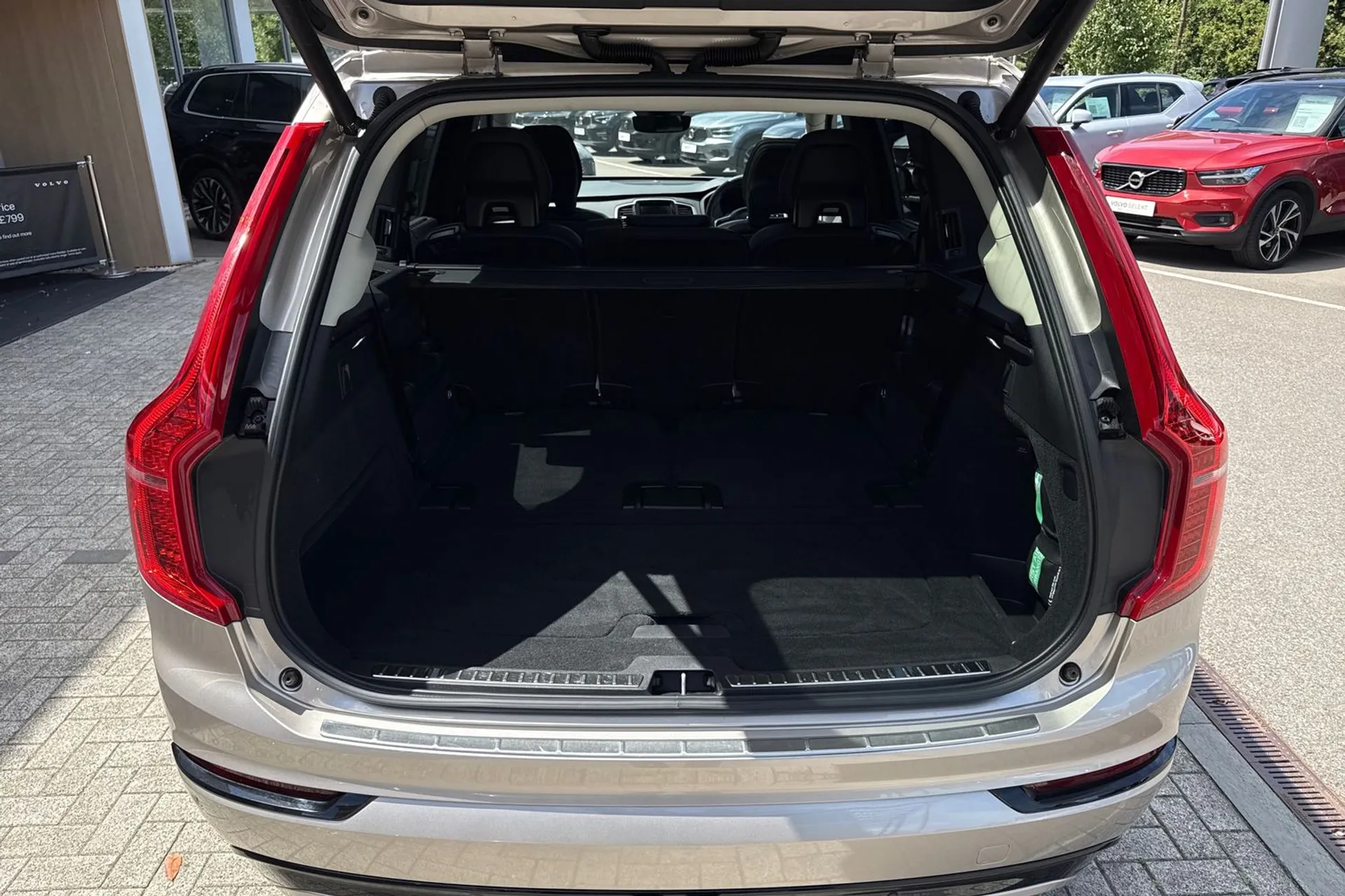 Volvo XC90 thumbnail image number 21
