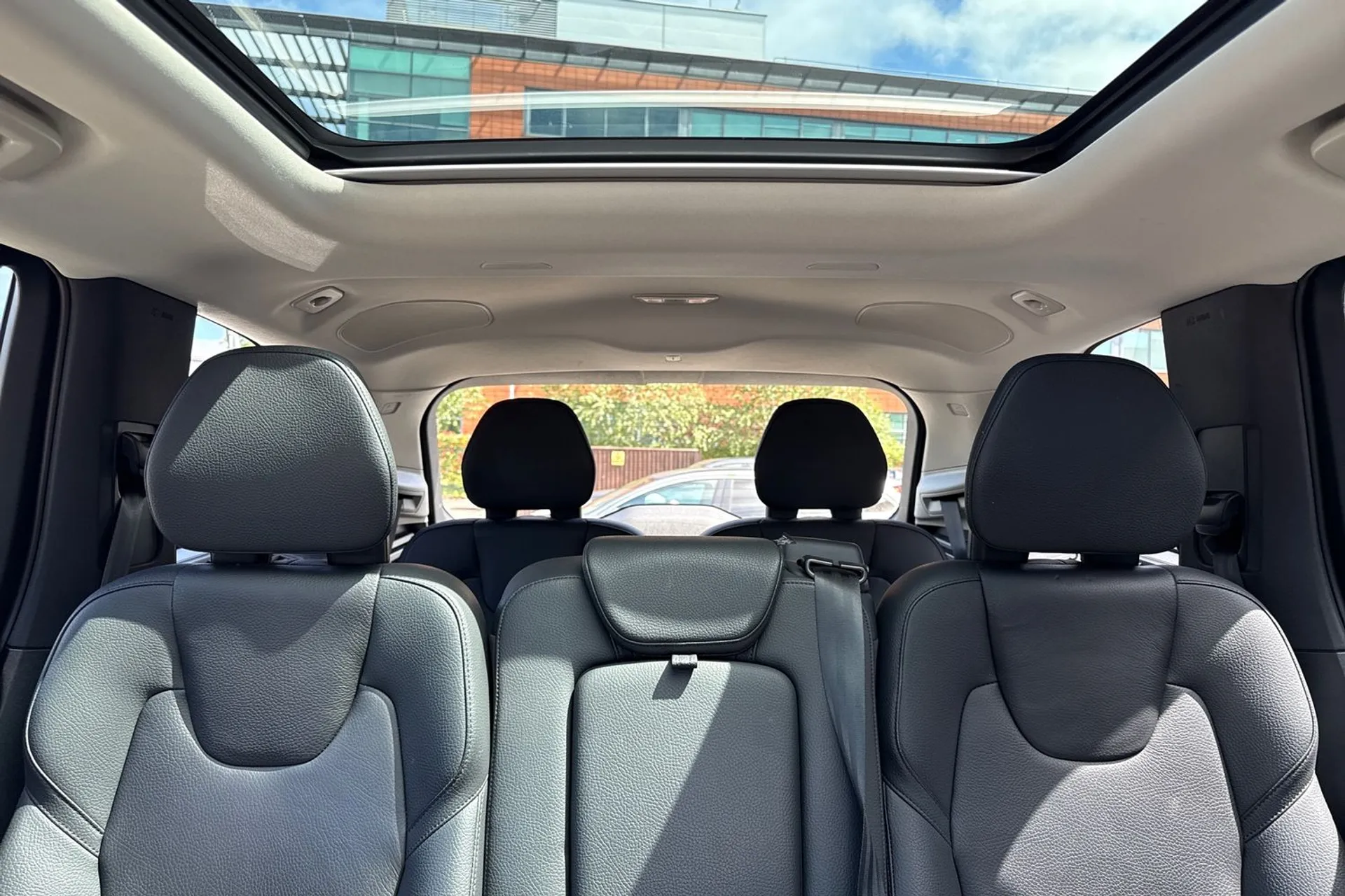 Volvo XC90 thumbnail image number 7