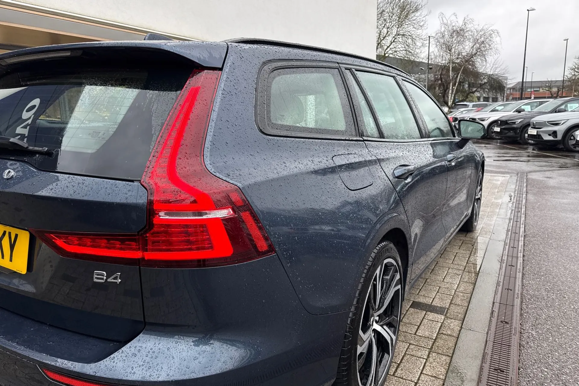 Volvo V60 thumbnail image number 15