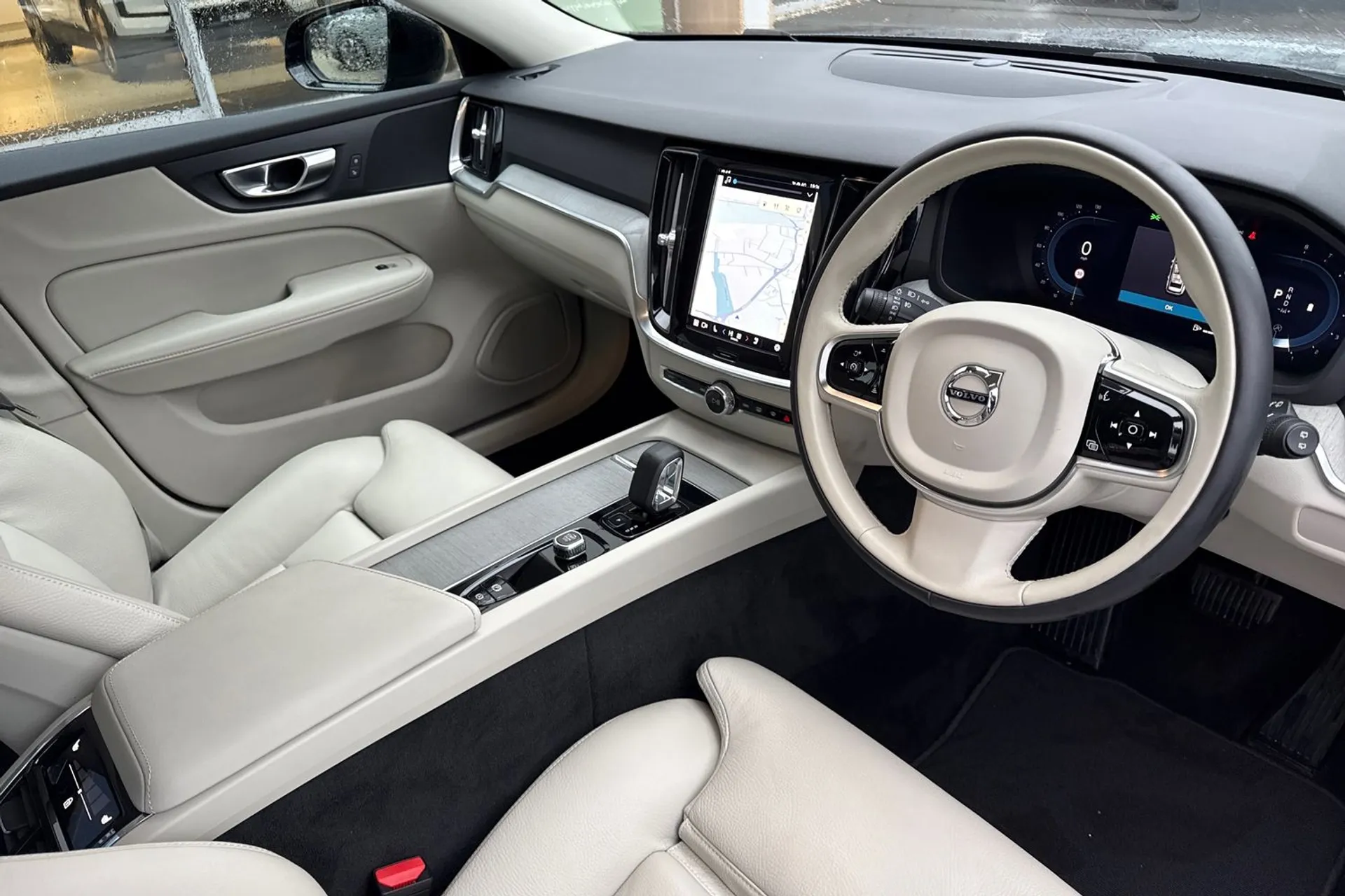 Volvo V60 thumbnail image number 6