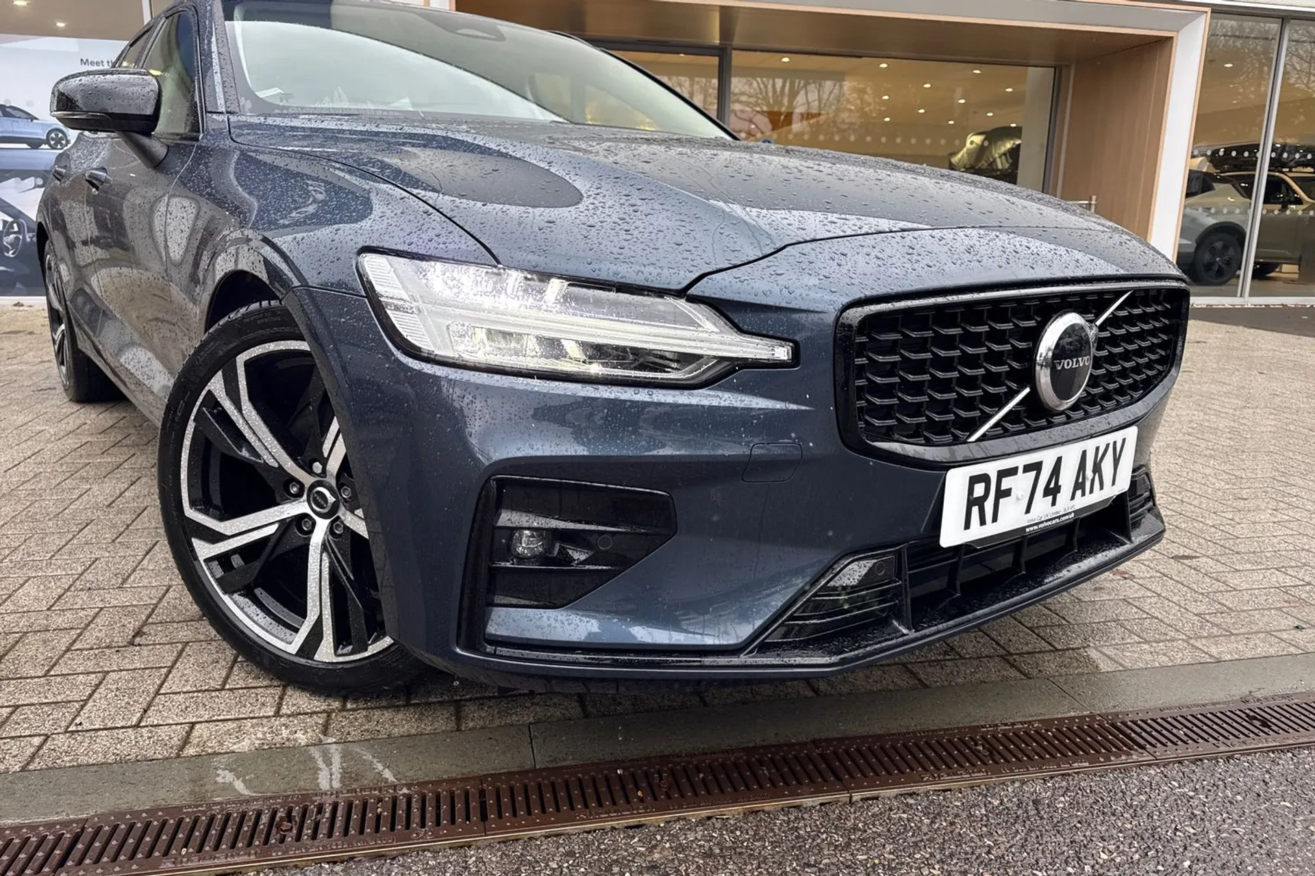 Volvo V60 thumbnail image number 7