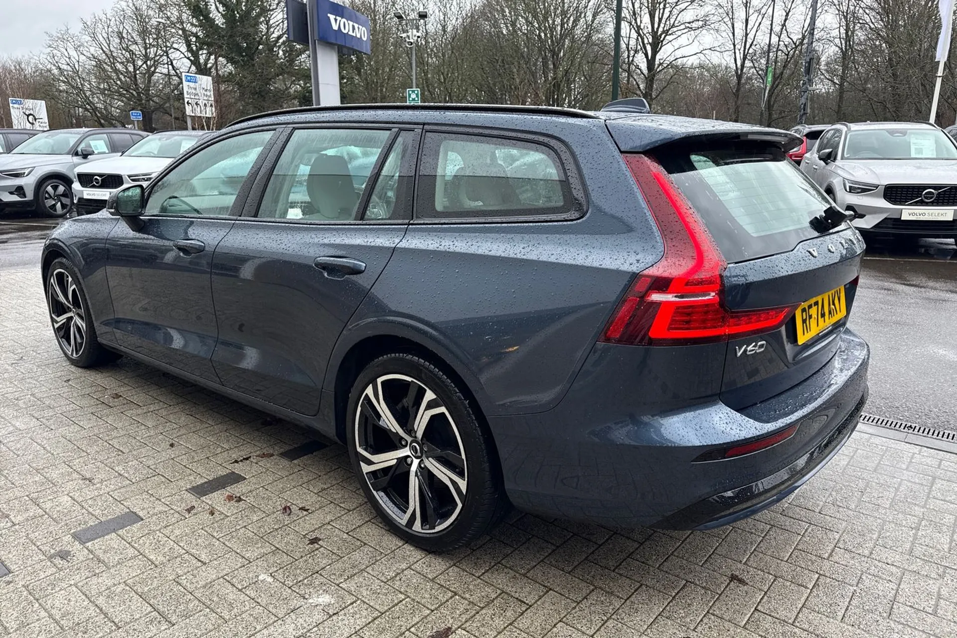Volvo V60 thumbnail image number 10