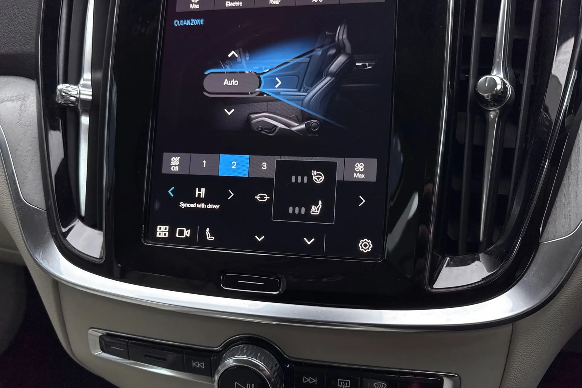 Volvo V60 thumbnail image number 37