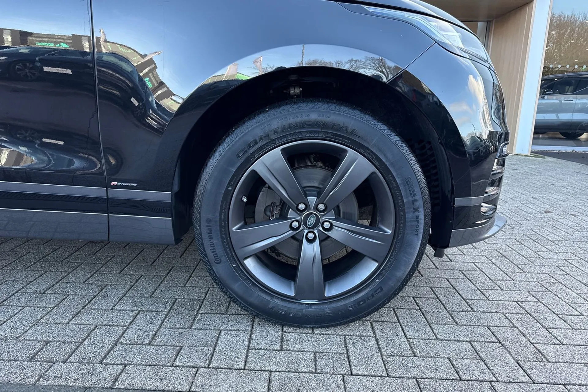 LAND ROVER RANGE ROVER VELAR thumbnail image number 14