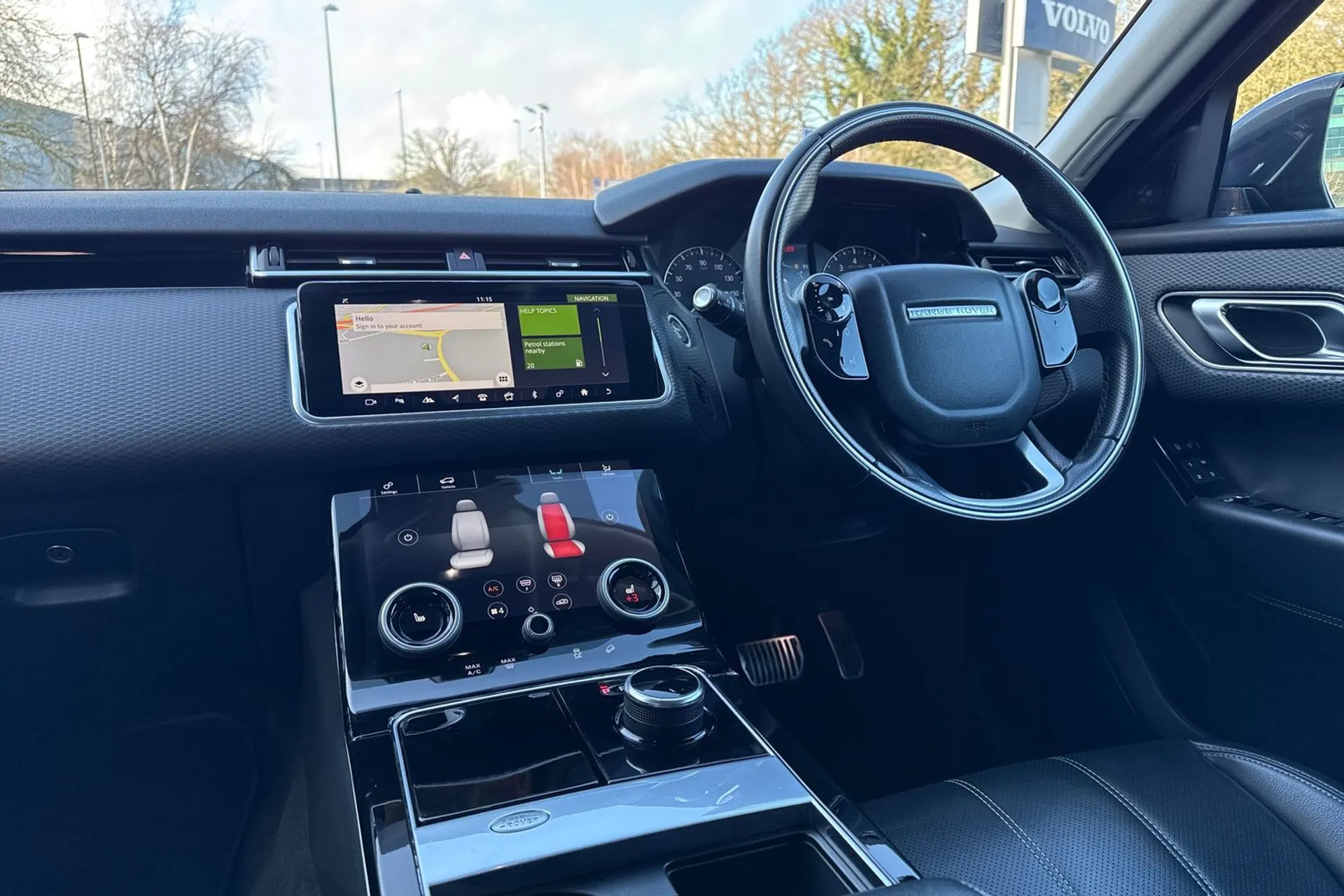 LAND ROVER RANGE ROVER VELAR thumbnail image number 35