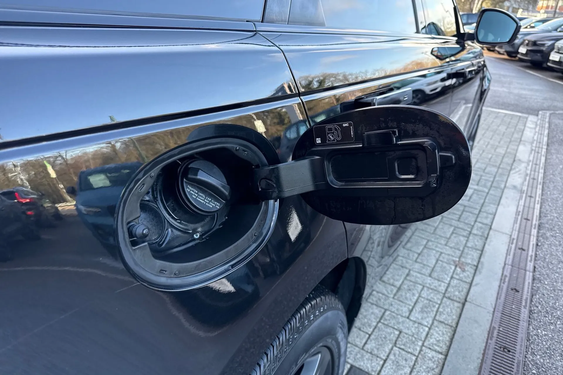 LAND ROVER RANGE ROVER VELAR thumbnail image number 19