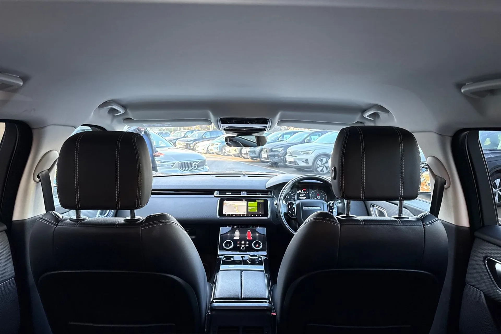 LAND ROVER RANGE ROVER VELAR thumbnail image number 22