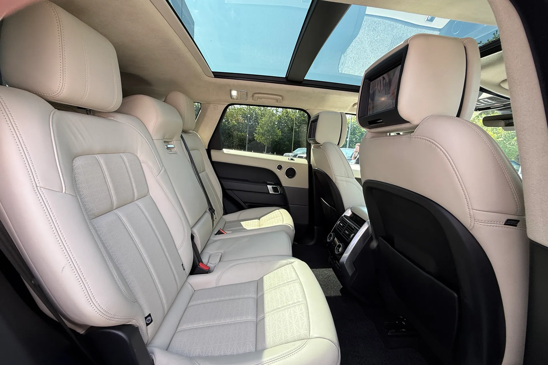LAND ROVER RANGE ROVER SPORT thumbnail image number 49