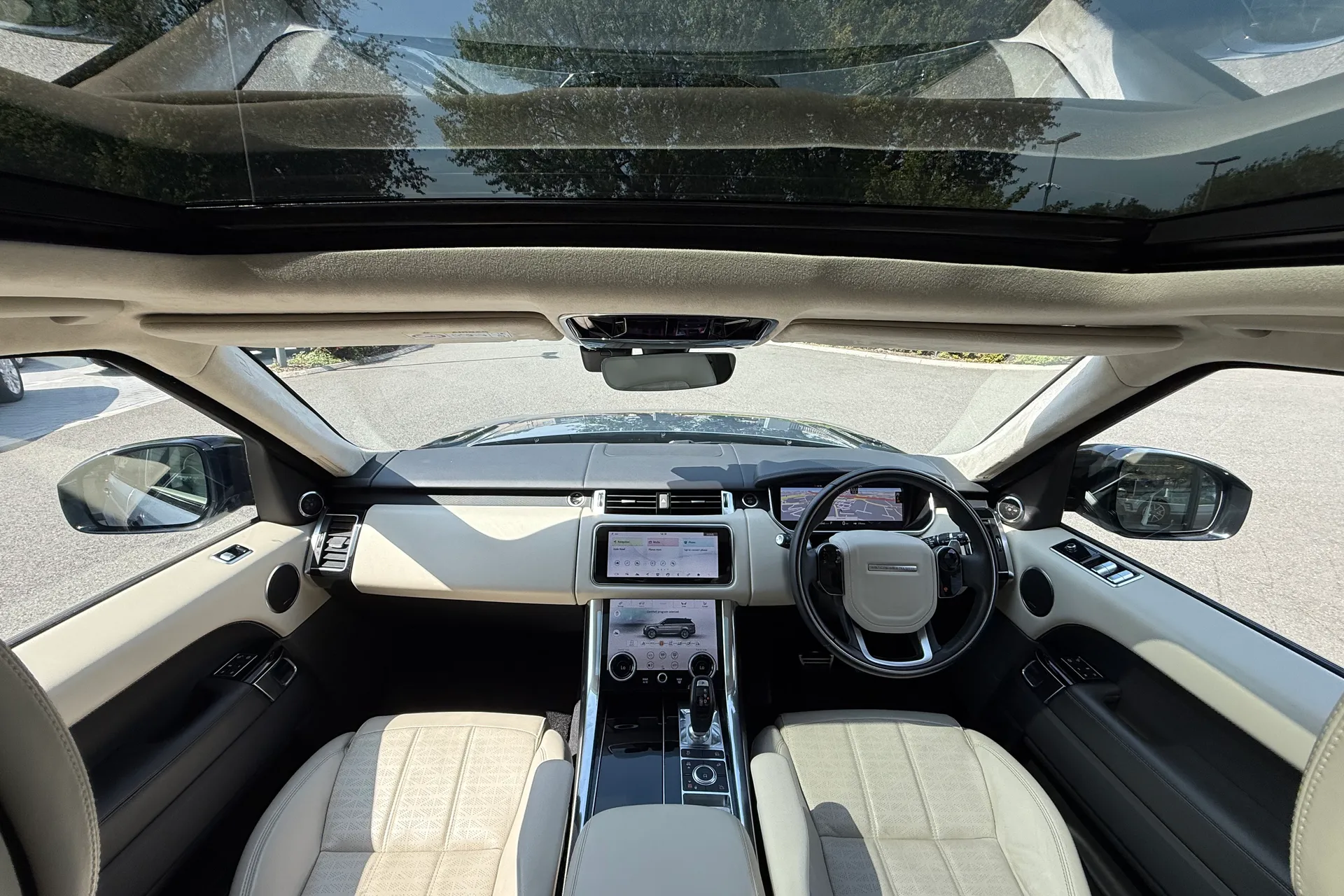 LAND ROVER RANGE ROVER SPORT thumbnail image number 3