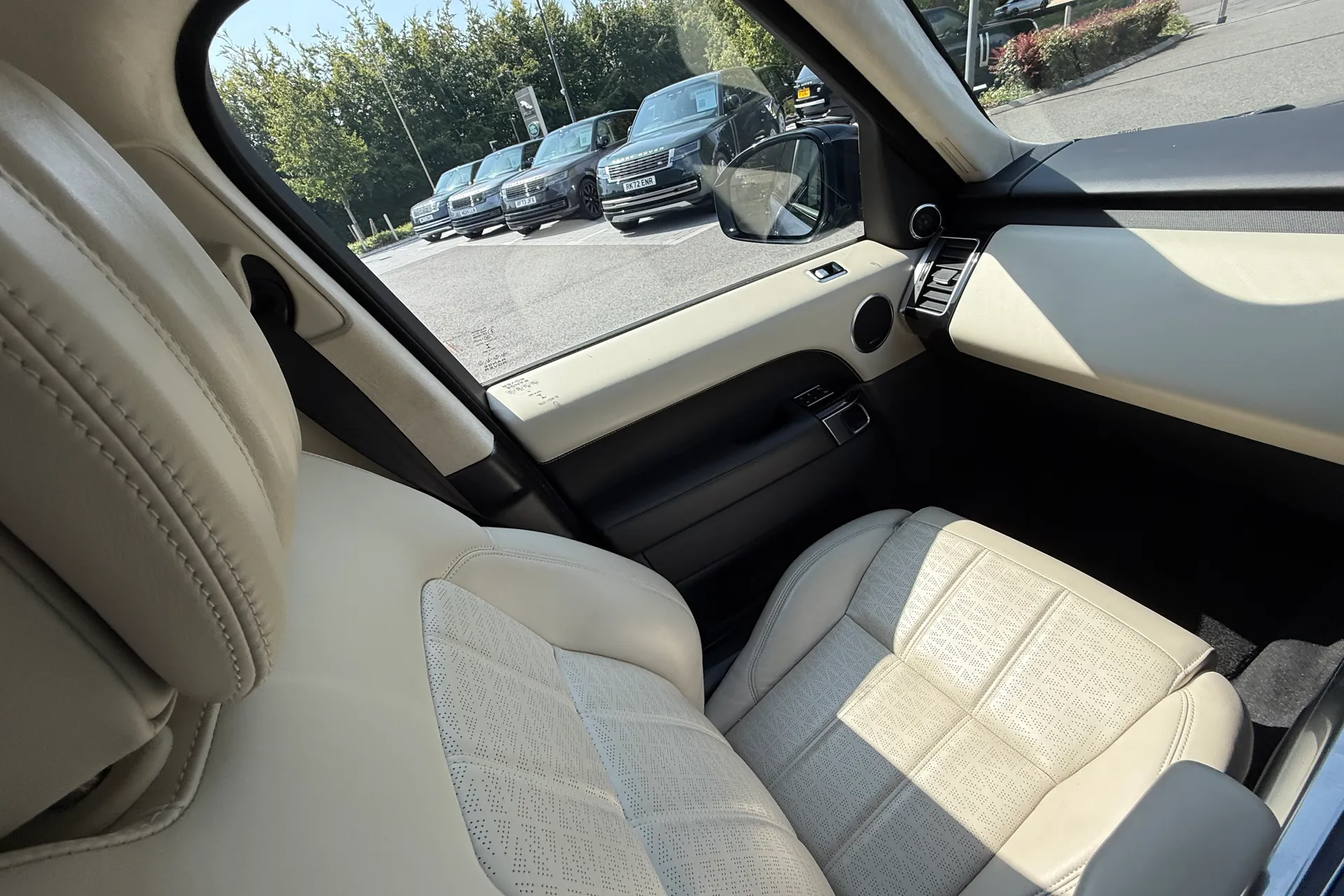 LAND ROVER RANGE ROVER SPORT thumbnail image number 13