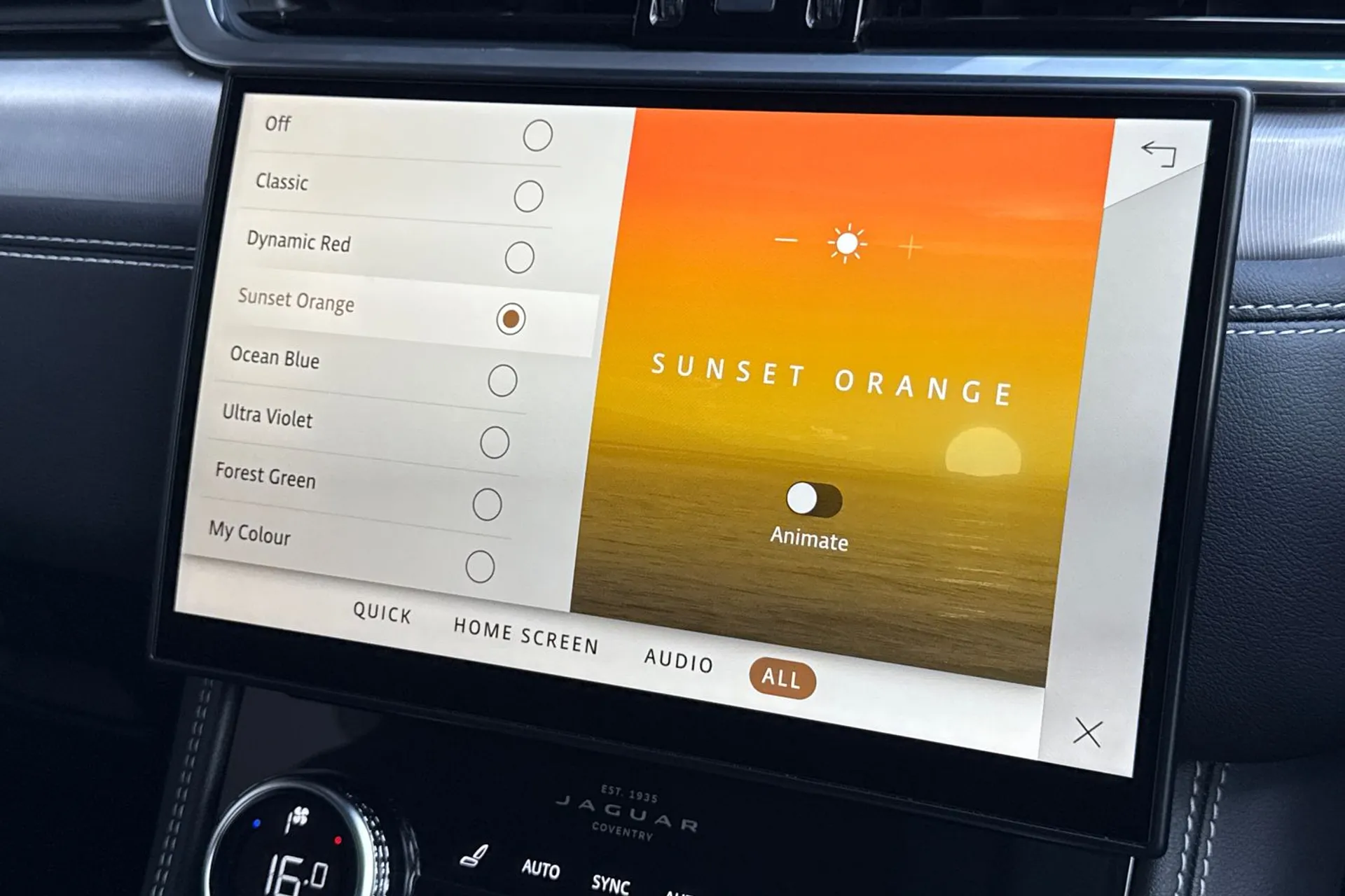 Jaguar F-PACE thumbnail image number 65