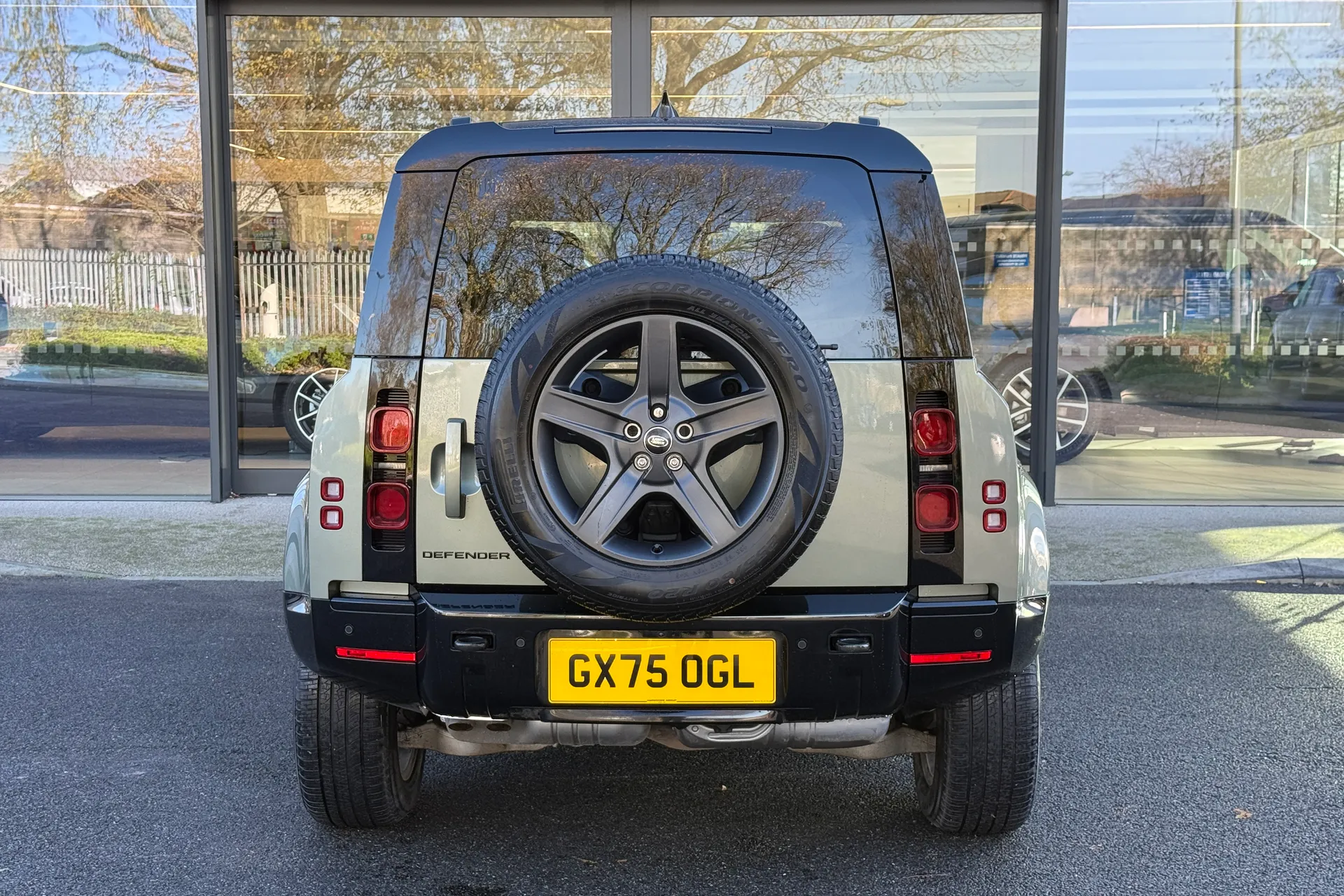 LAND ROVER DEFENDER thumbnail image number 6