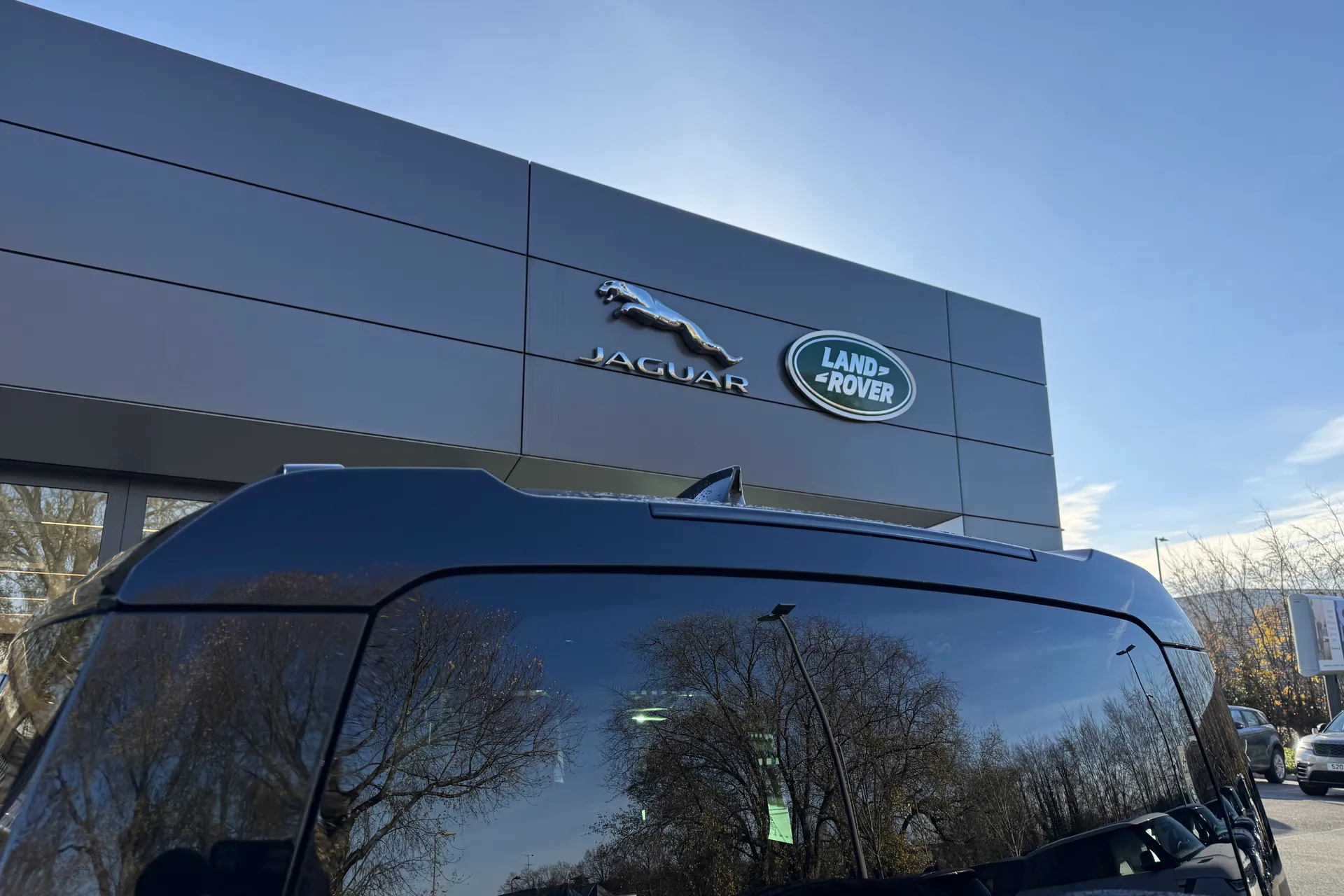 LAND ROVER DEFENDER thumbnail image number 32