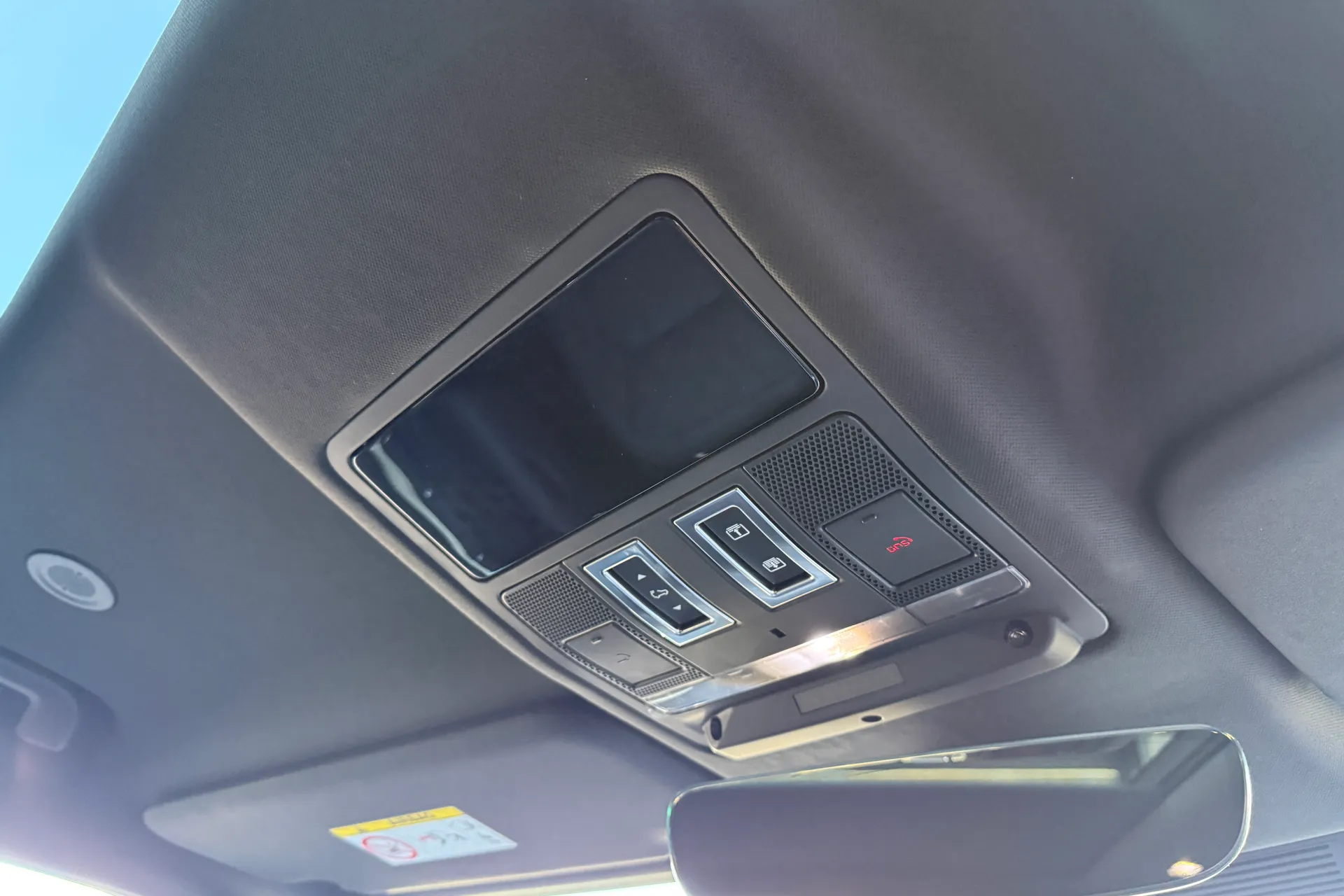 LAND ROVER DEFENDER thumbnail image number 54