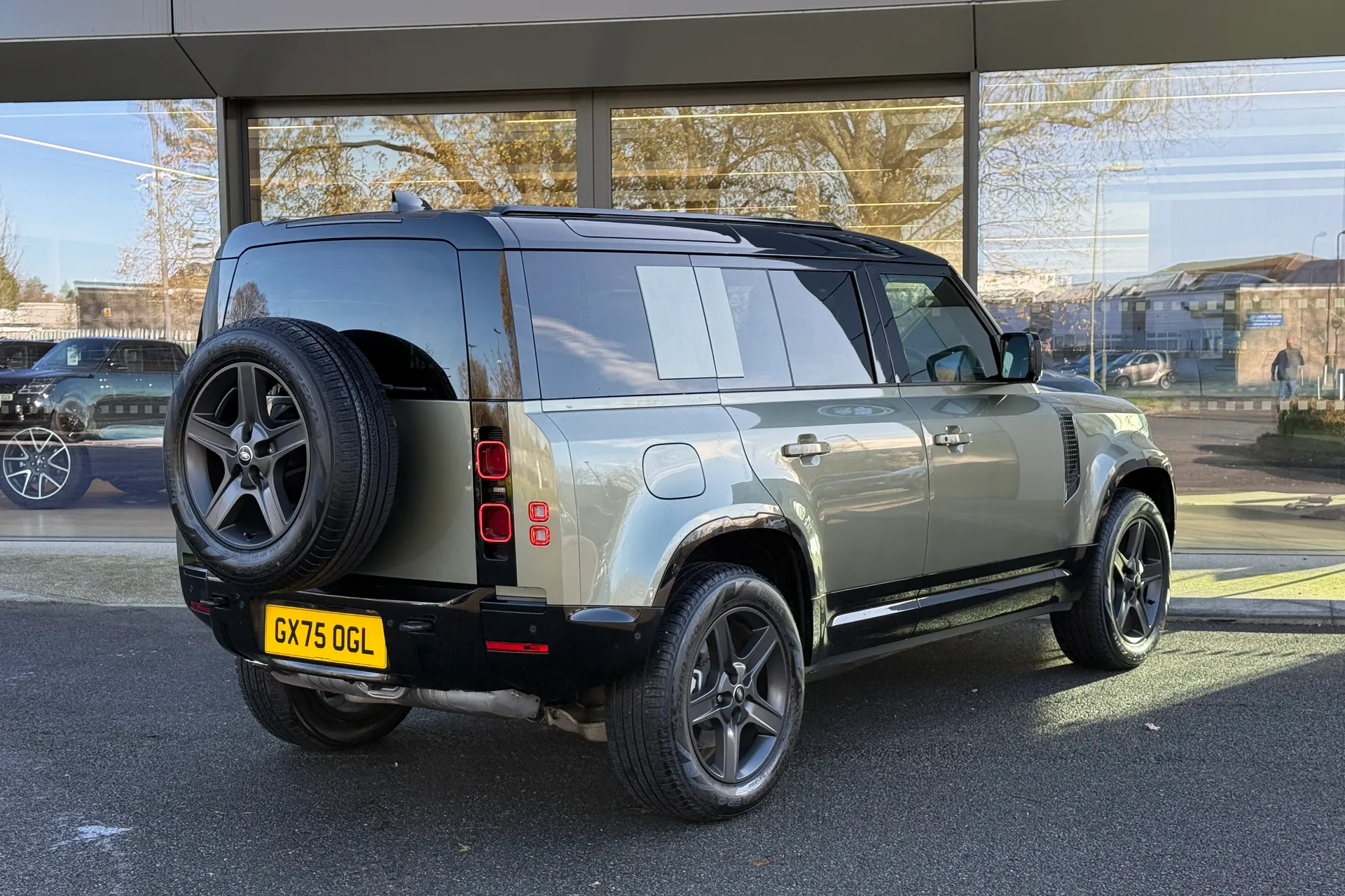 LAND ROVER DEFENDER thumbnail image number 7