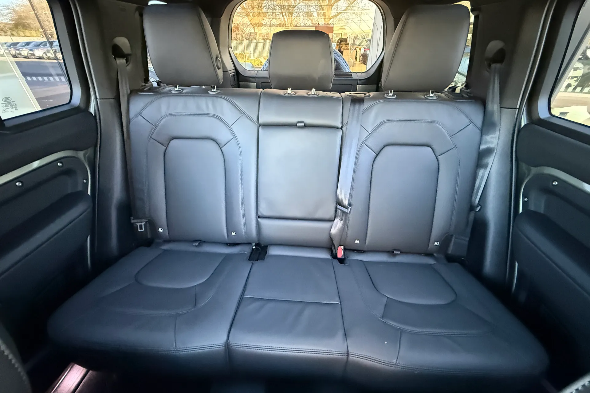 LAND ROVER DEFENDER thumbnail image number 11