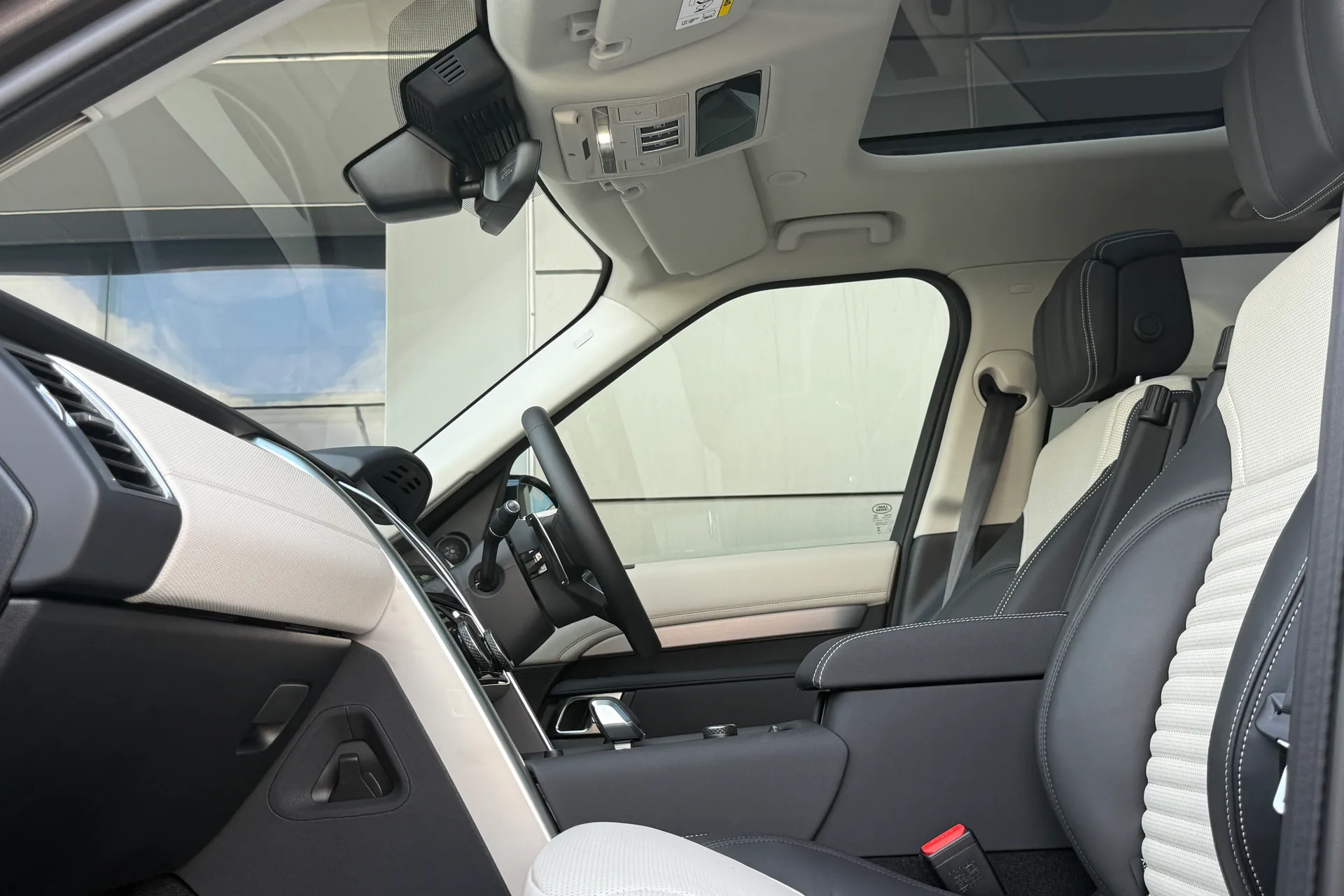 LAND ROVER DISCOVERY thumbnail image number 60