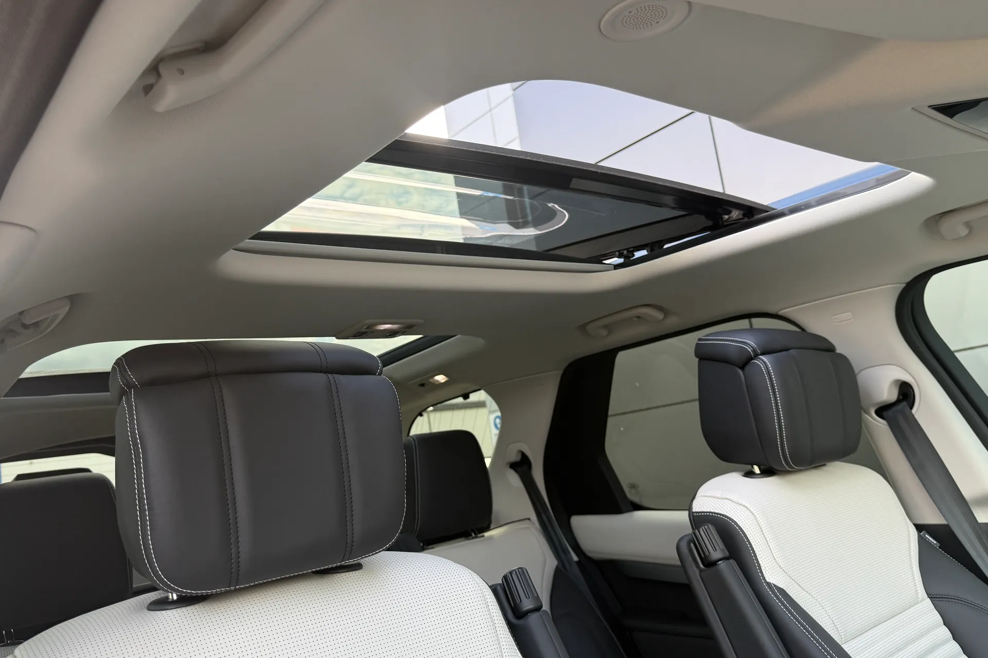 LAND ROVER DISCOVERY thumbnail image number 14