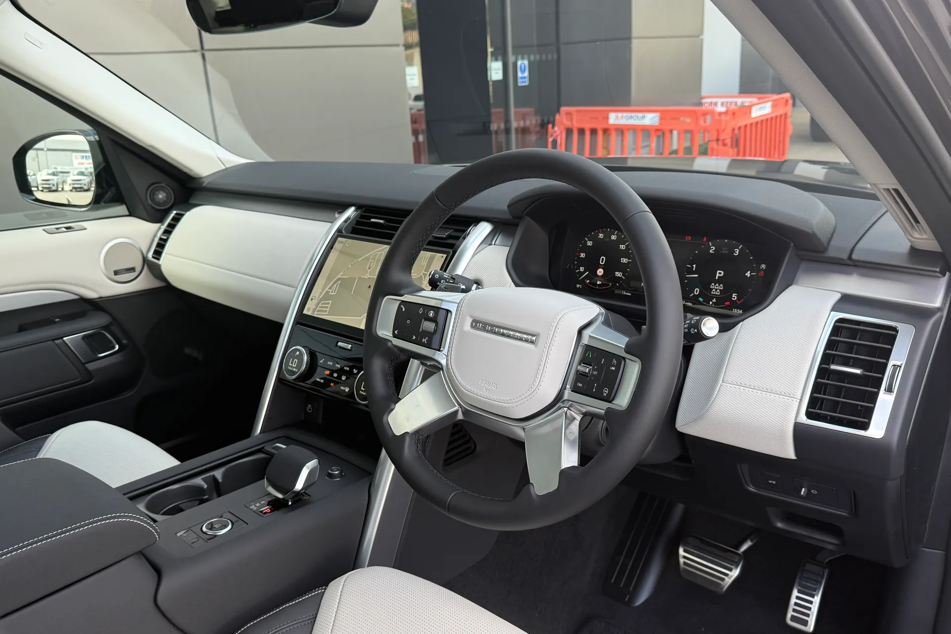 LAND ROVER DISCOVERY thumbnail image number 17