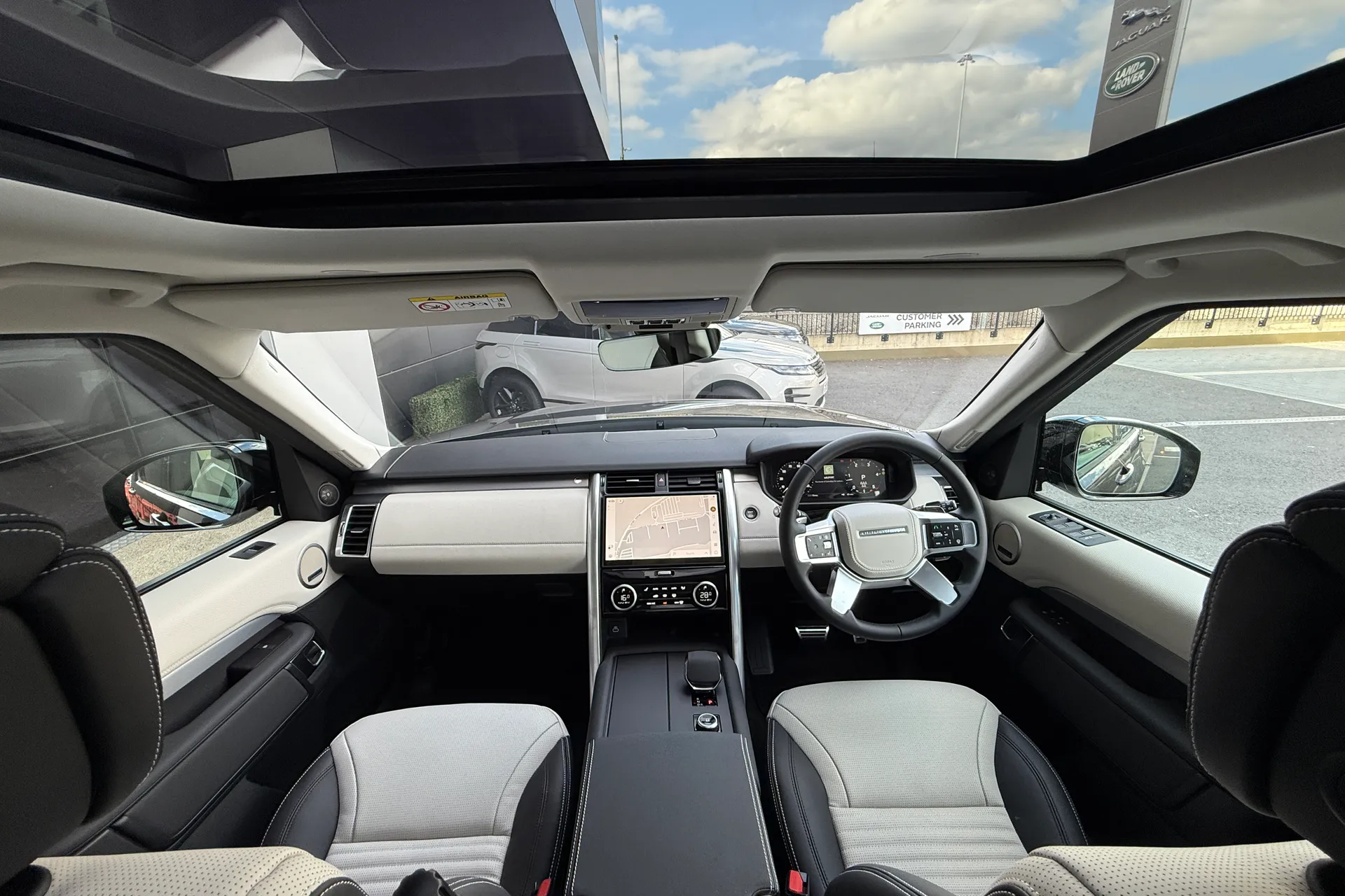 LAND ROVER DISCOVERY thumbnail image number 3