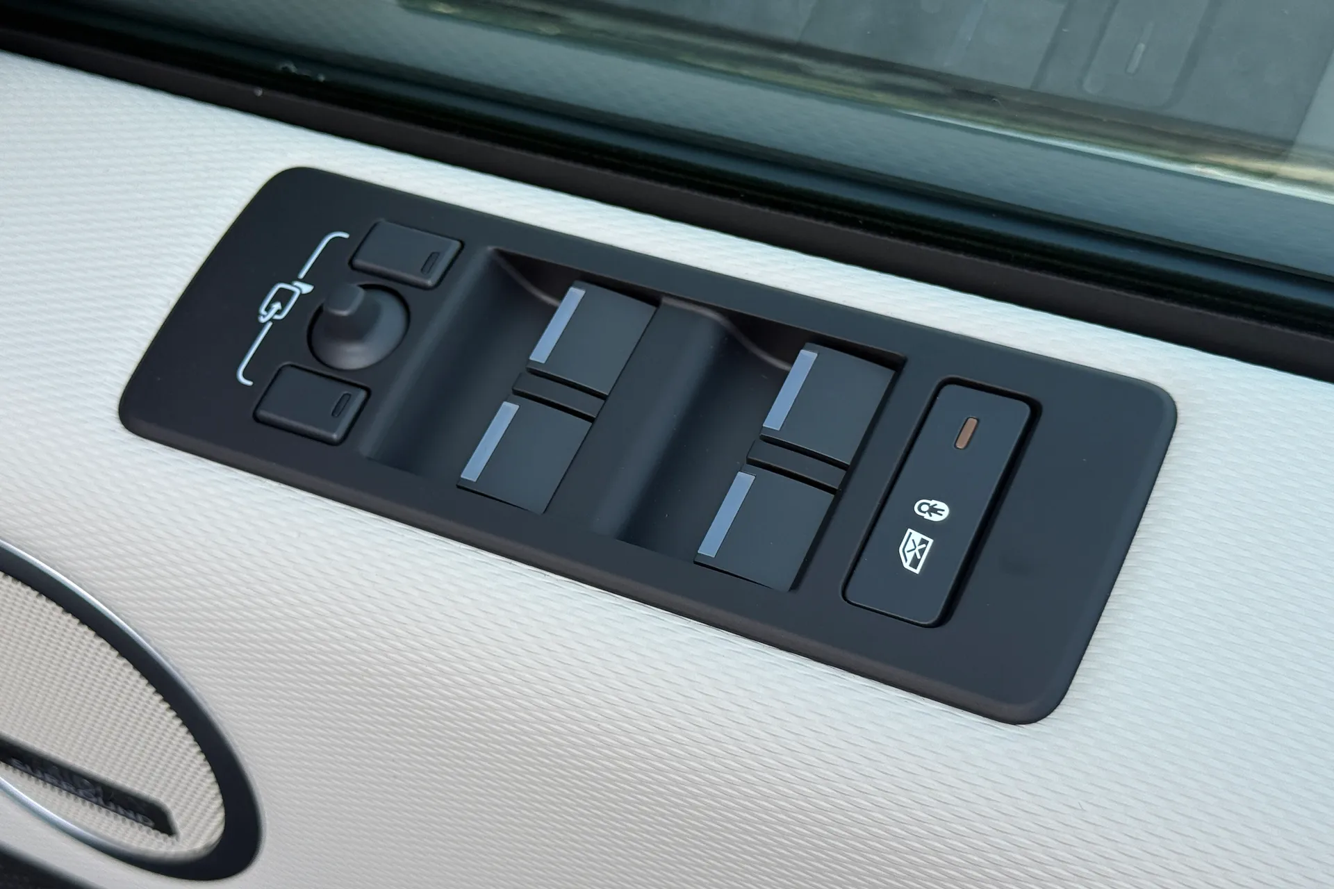 LAND ROVER DISCOVERY thumbnail image number 65