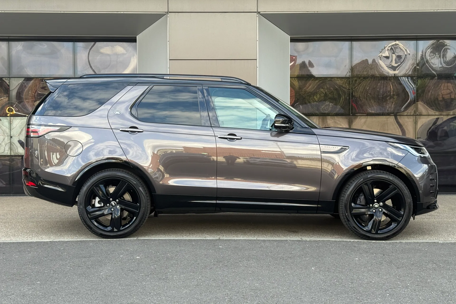 LAND ROVER DISCOVERY thumbnail image number 2