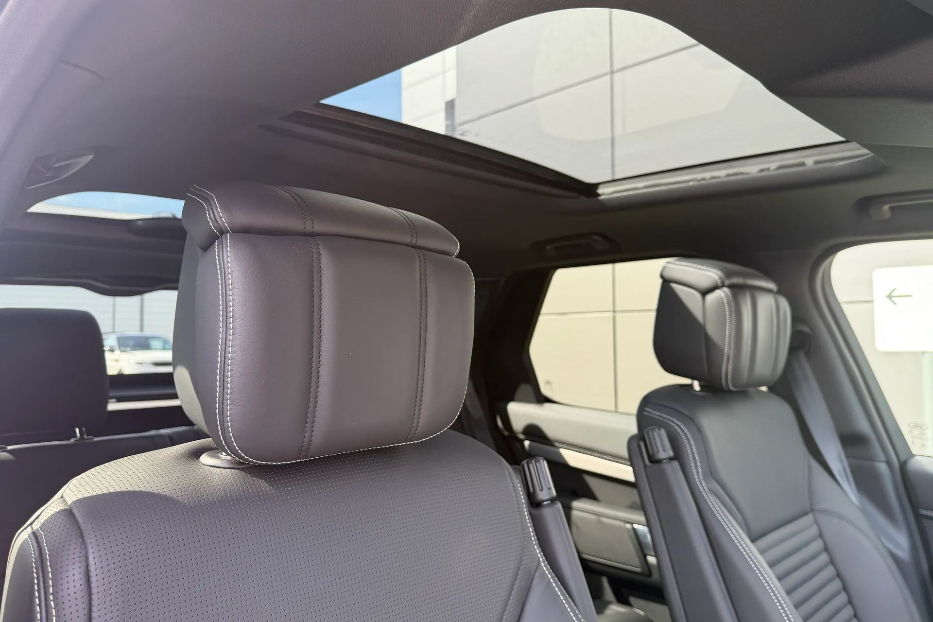 LAND ROVER DISCOVERY thumbnail image number 9