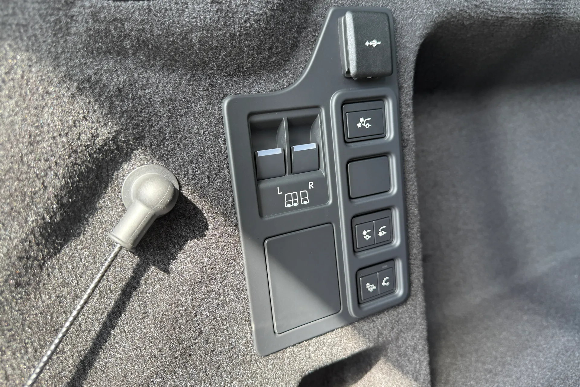 LAND ROVER DISCOVERY thumbnail image number 55