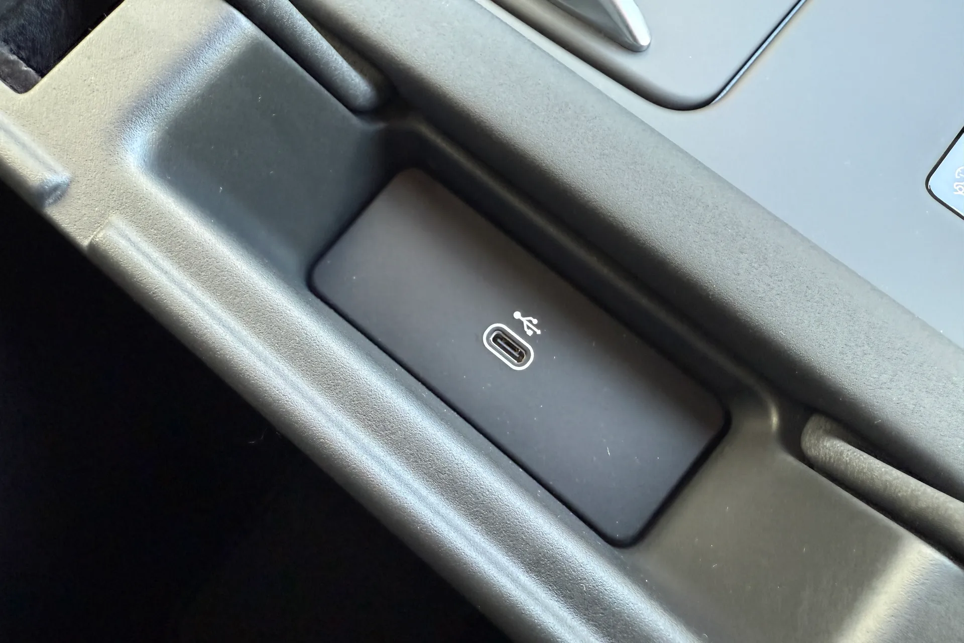 LAND ROVER DISCOVERY thumbnail image number 37