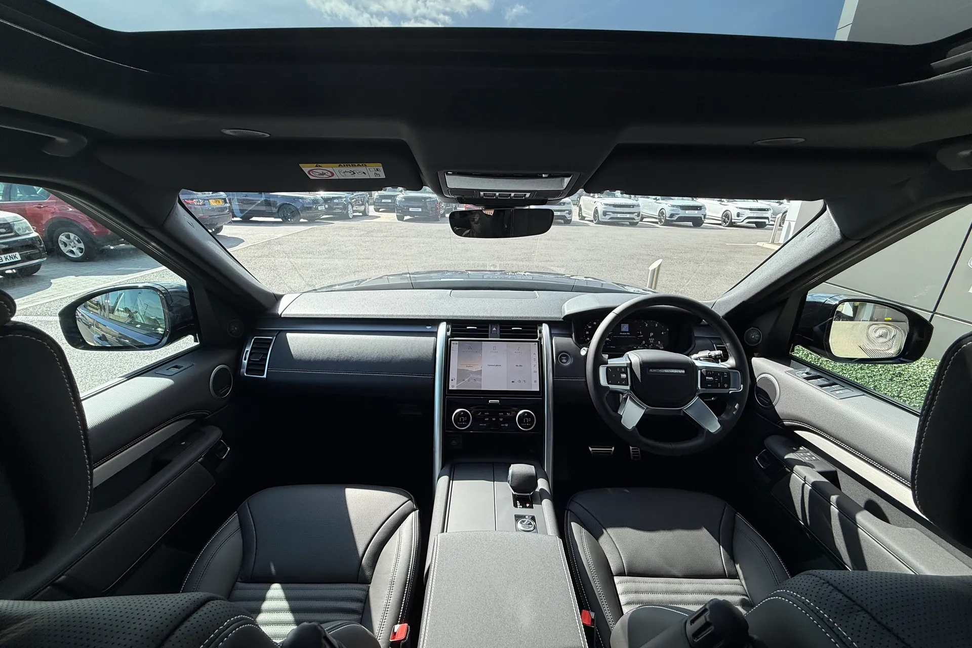 LAND ROVER DISCOVERY thumbnail image number 3