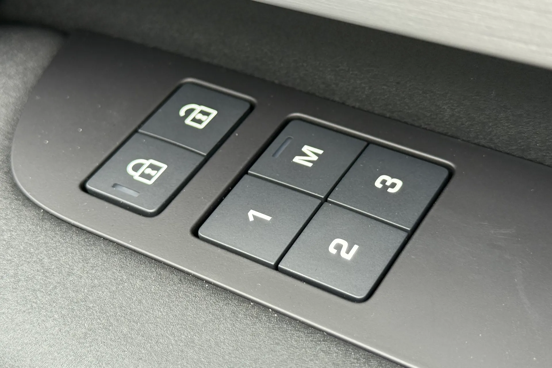 LAND ROVER DISCOVERY thumbnail image number 58