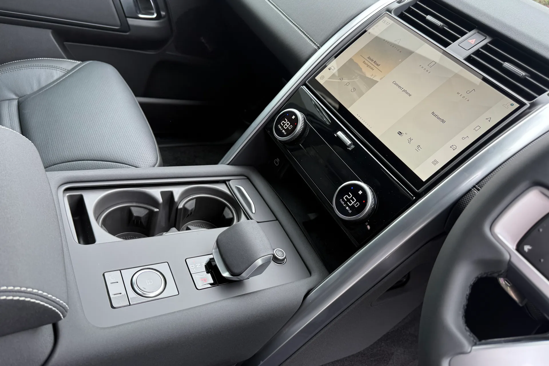 LAND ROVER DISCOVERY thumbnail image number 19