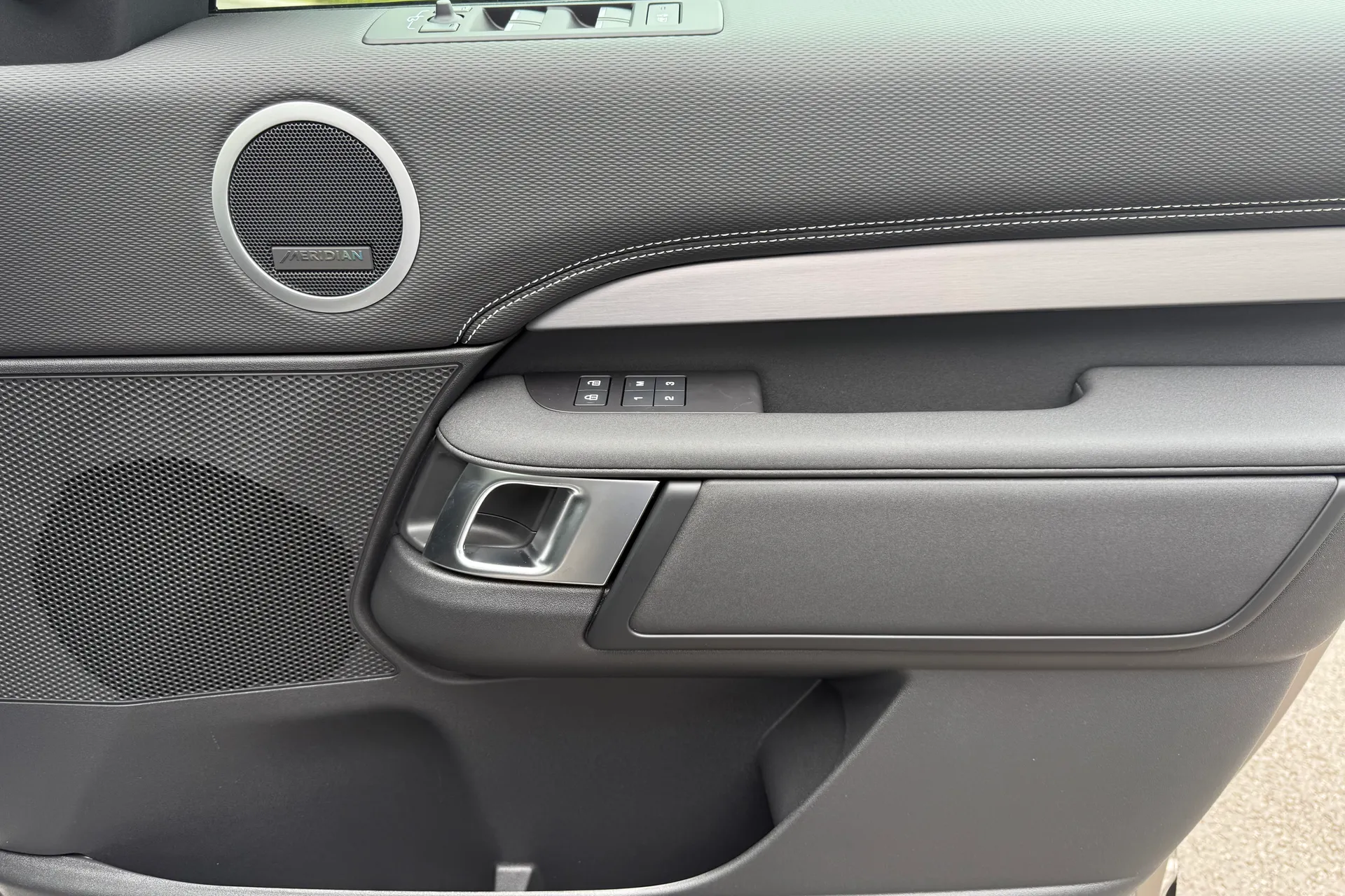 LAND ROVER DISCOVERY thumbnail image number 57