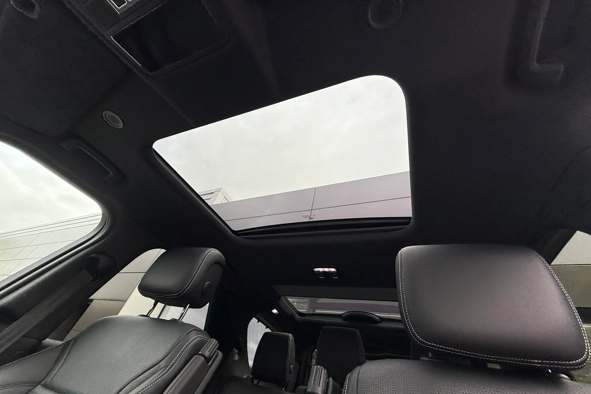 LAND ROVER DISCOVERY thumbnail image number 5