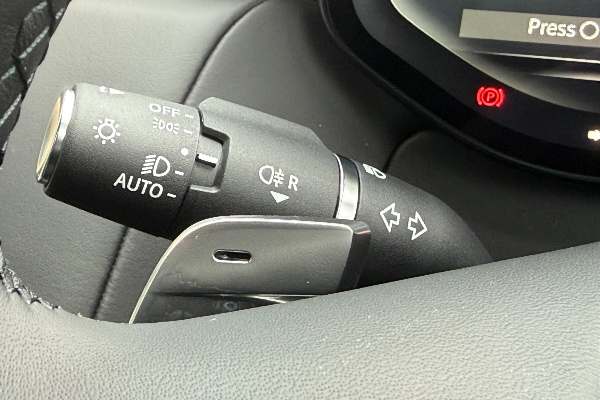 LAND ROVER RANGE ROVER SPORT thumbnail image number 64