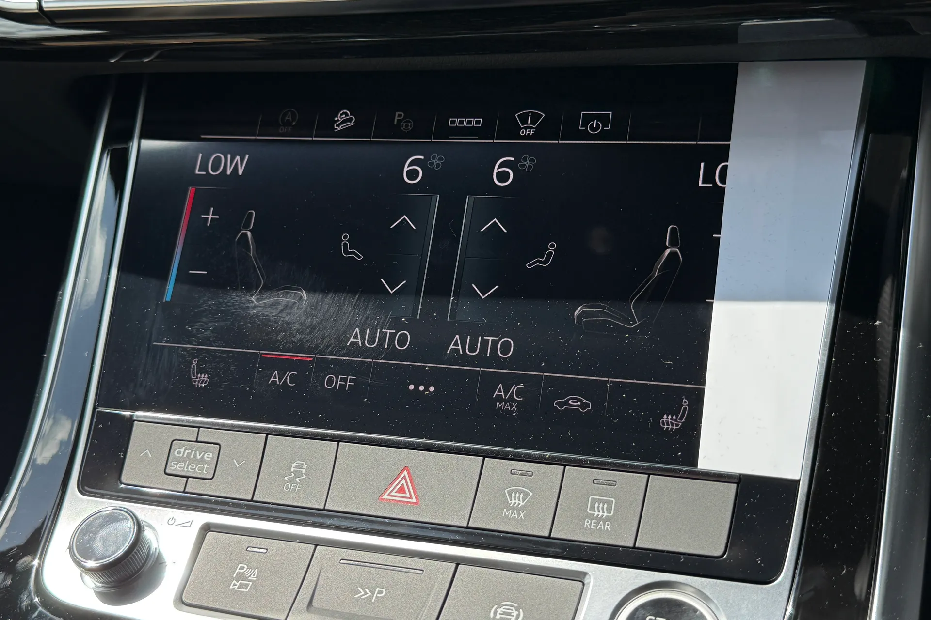 Audi Q7 thumbnail image number 12