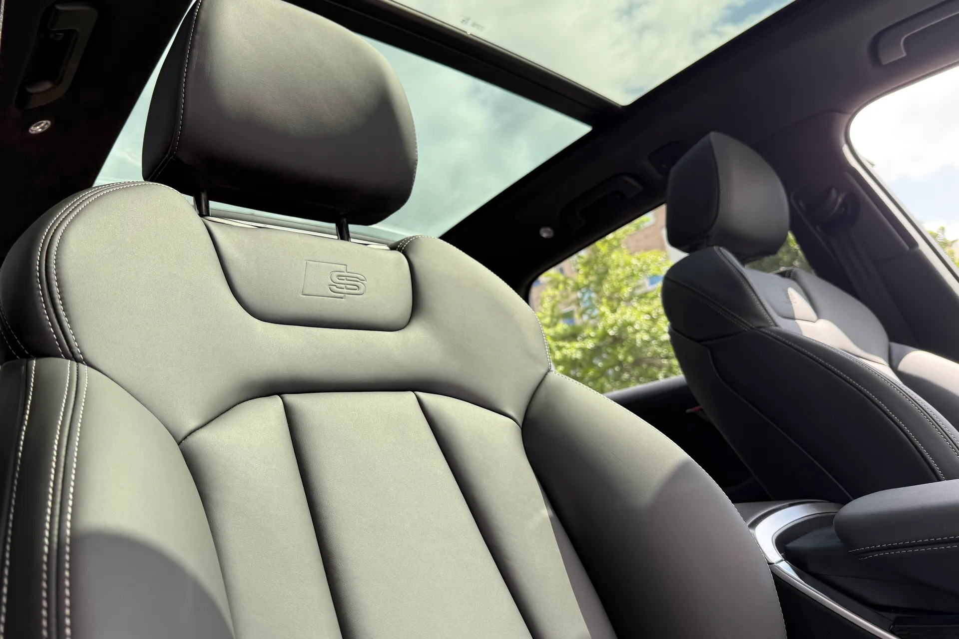 Audi Q7 thumbnail image number 20