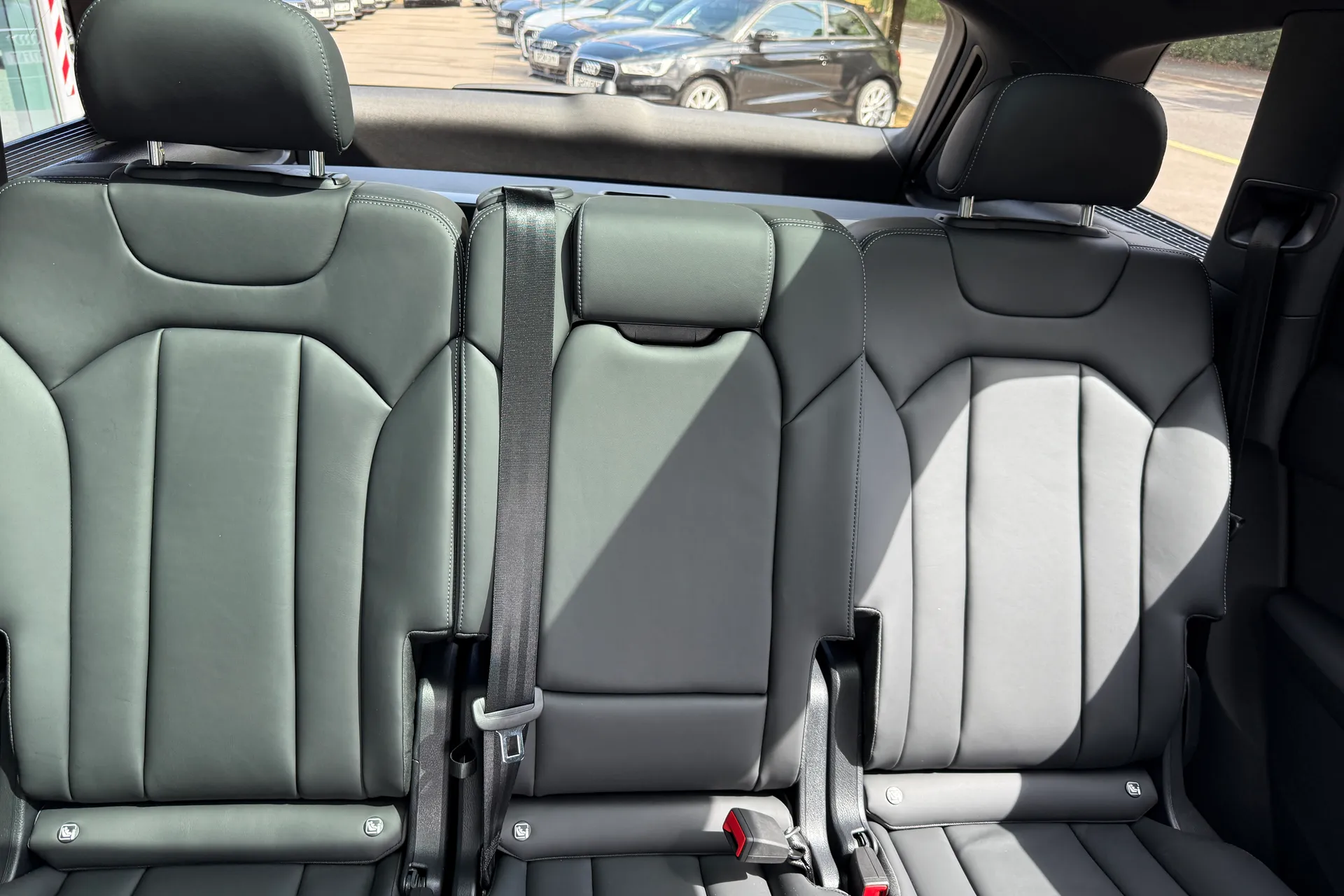 Audi Q7 thumbnail image number 50